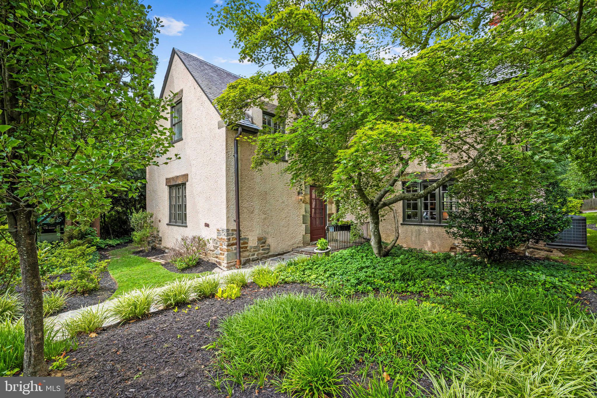 HOMELAND HISTORIC DISTRICT - Residential