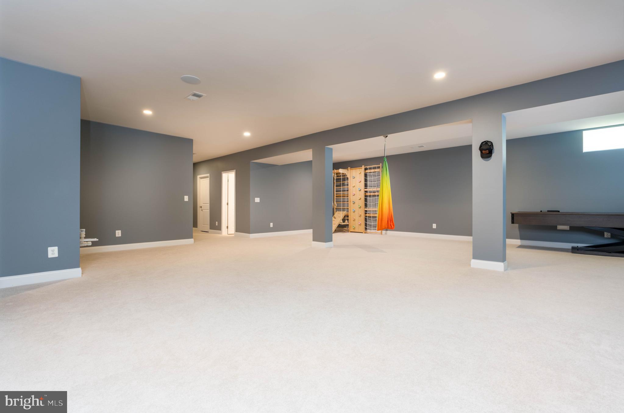 DOMINION VALLEY COUNTRY CLUB - Residential