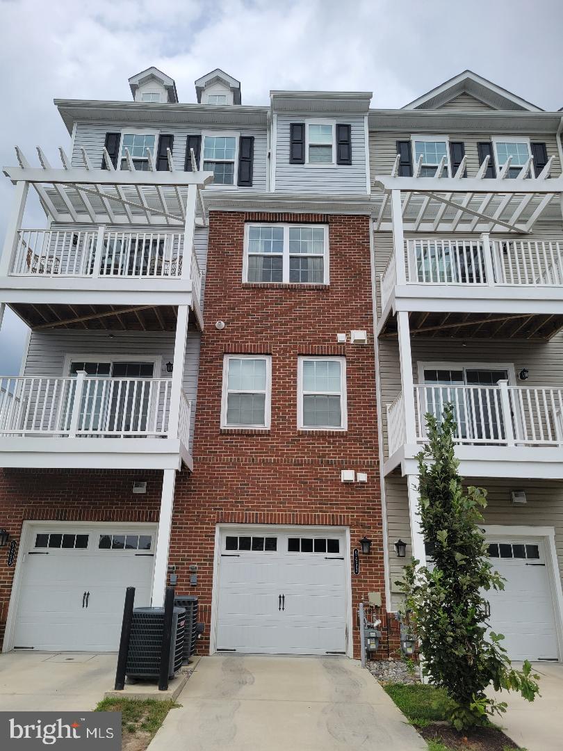 BALLARD GREEN - Residential