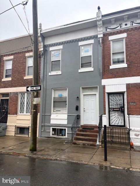 STRAWBERRY MANSION - Residential