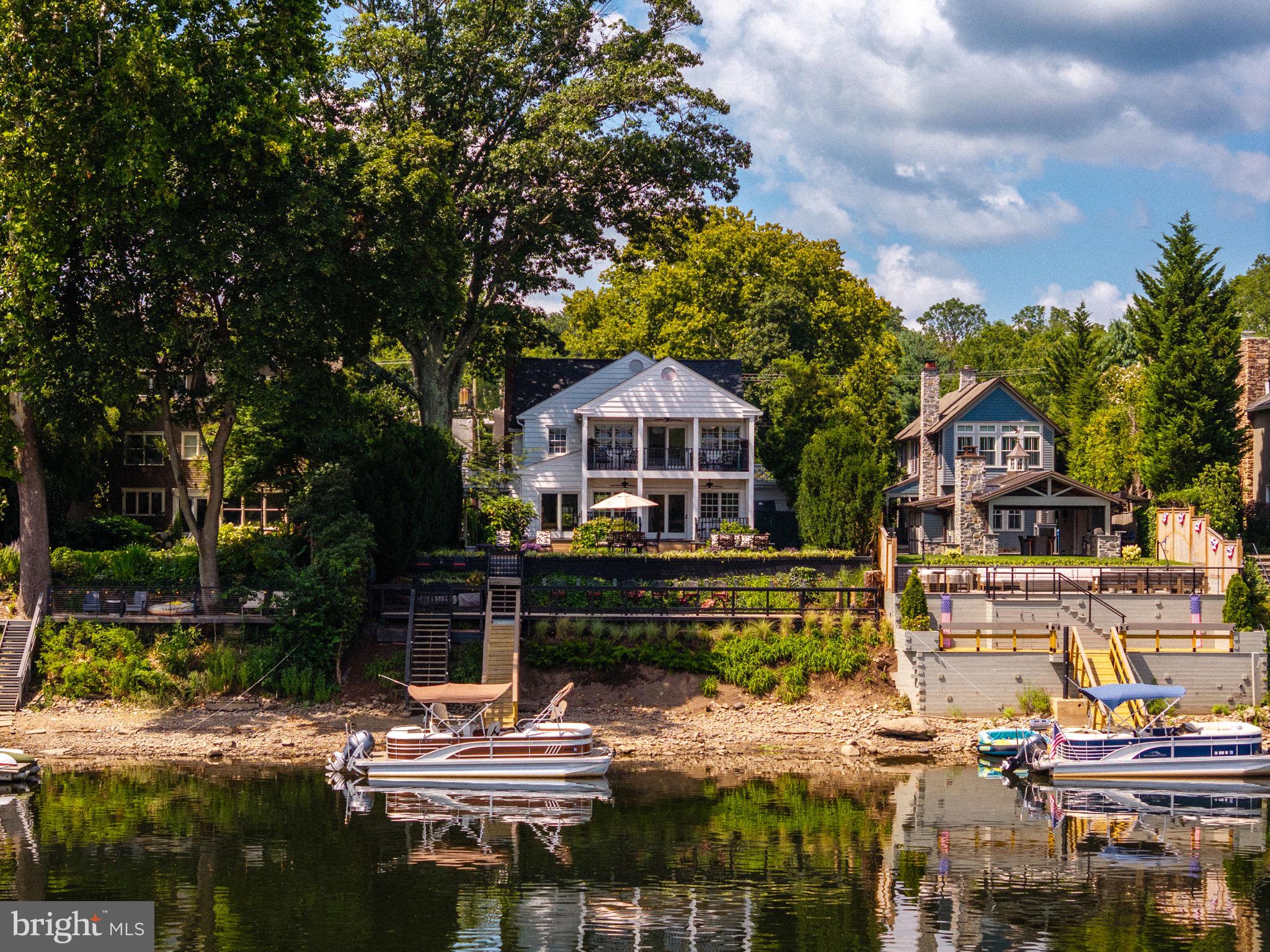RIVERSTONE - Residential
