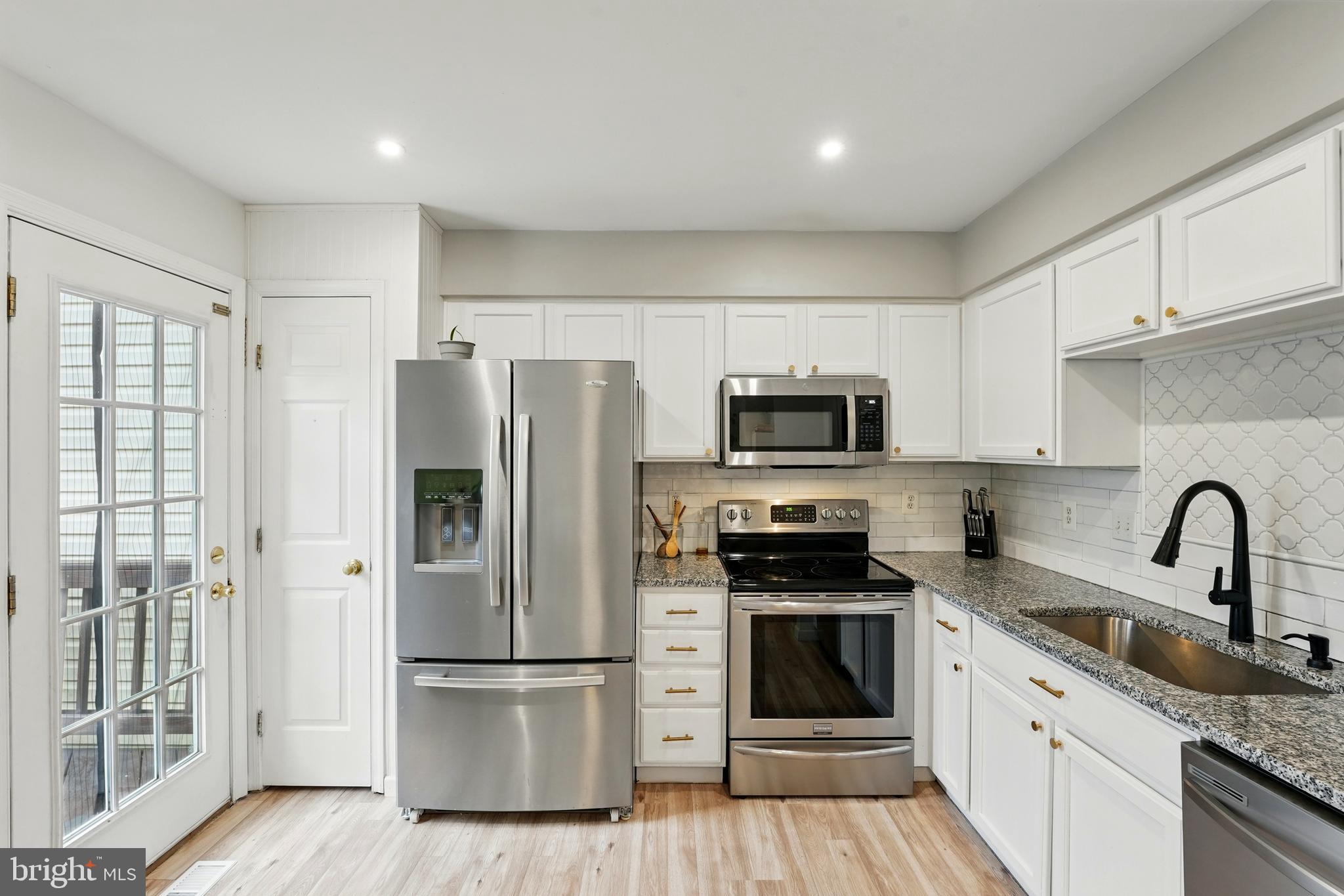GREENHILL CROSSING - Residential