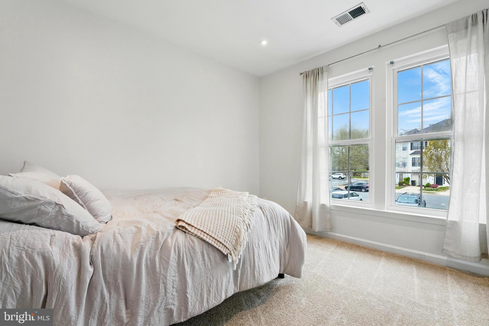 GREENHILL CROSSING - Residential