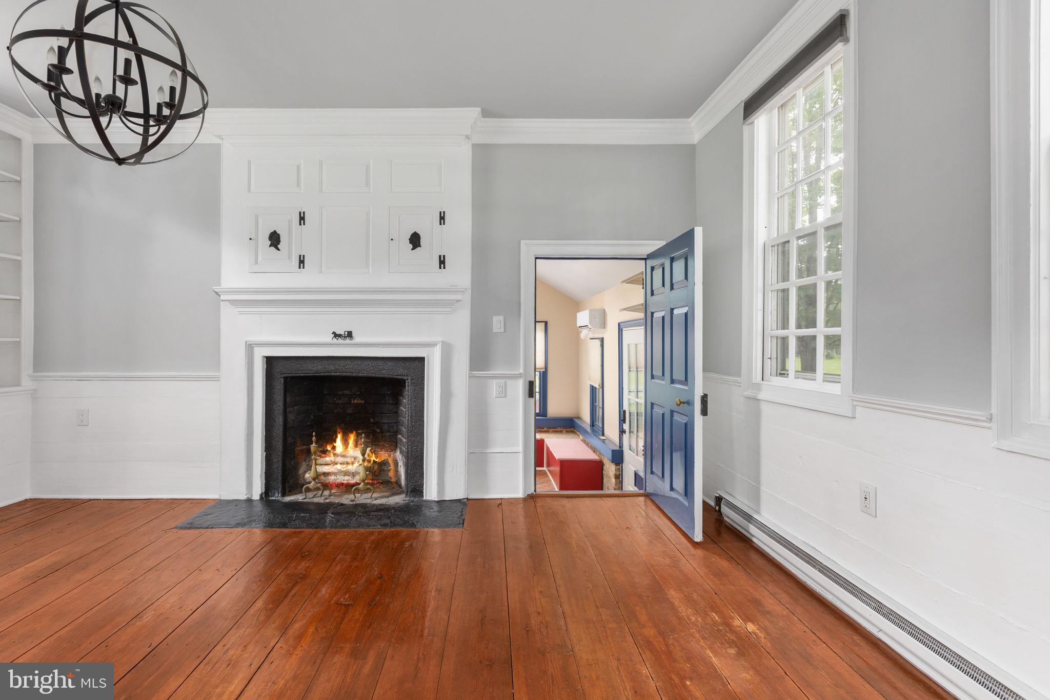 THE HOLLY WOODS - Residential