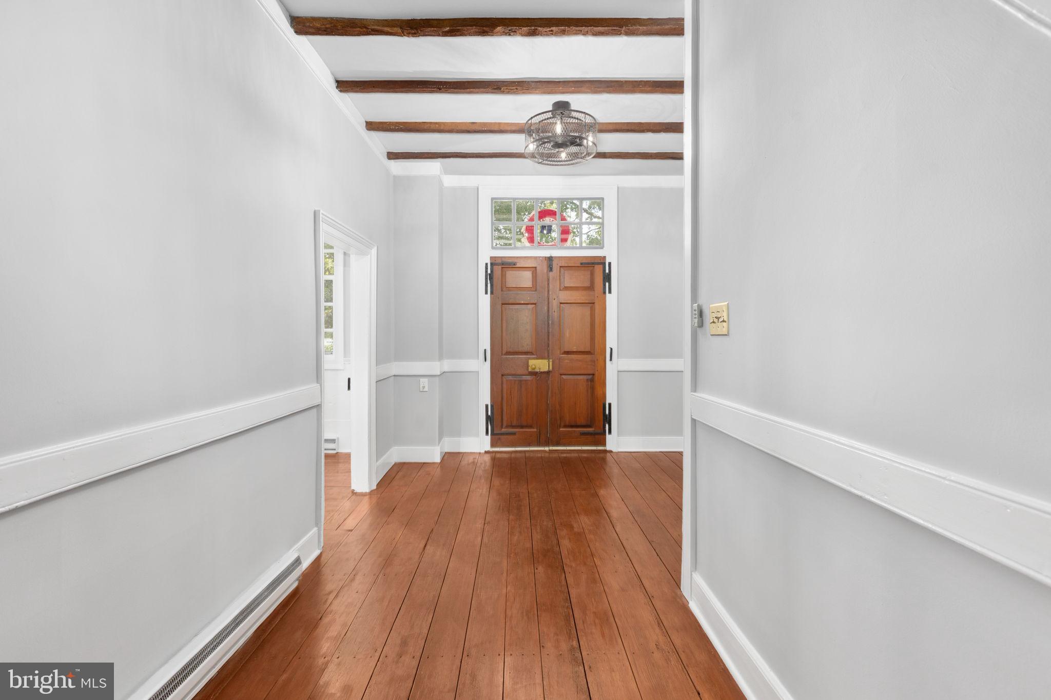 THE HOLLY WOODS - Residential