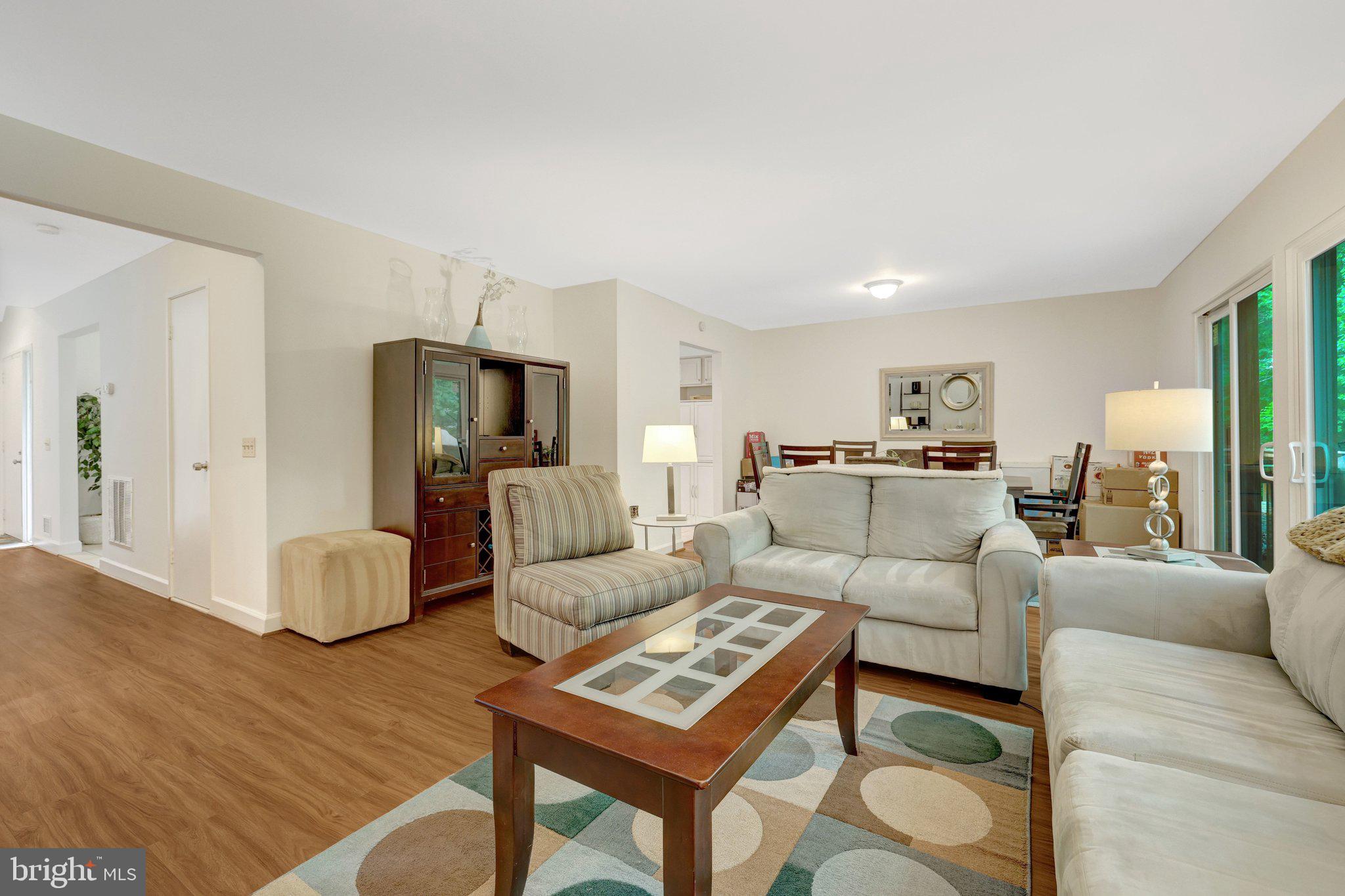 RESTON - Residential
