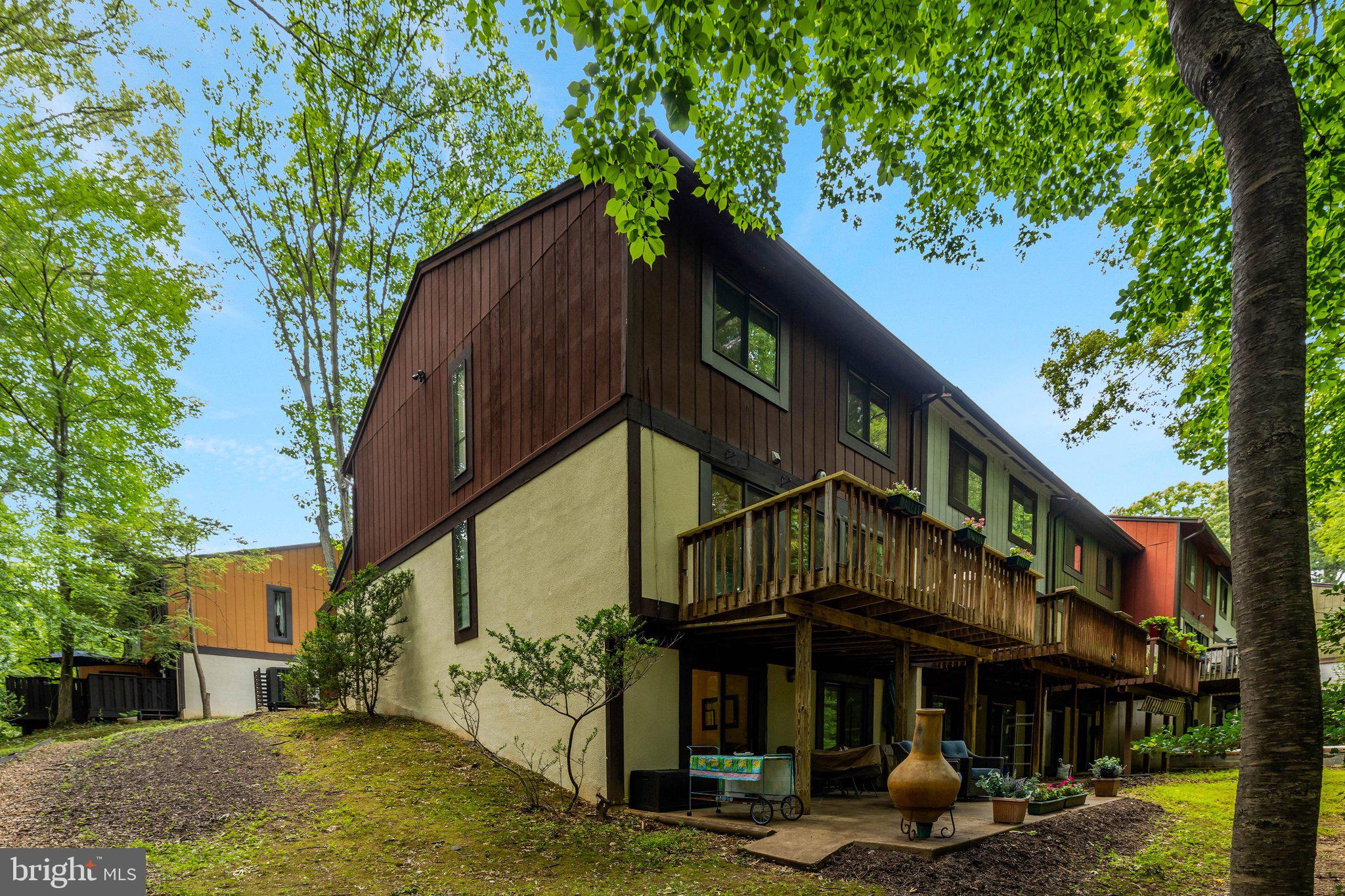 RESTON - Residential