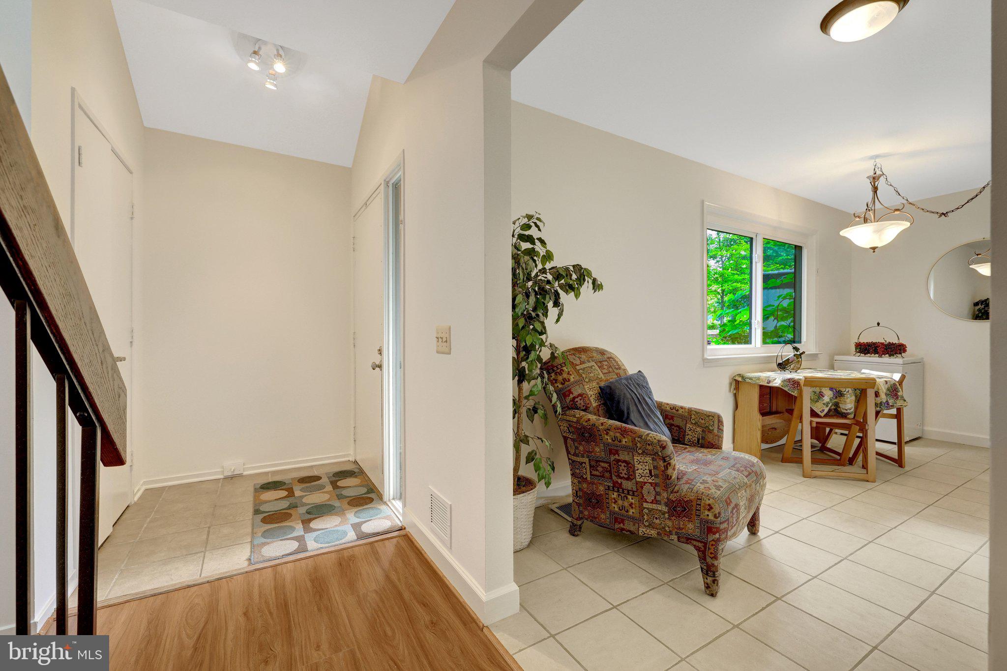 RESTON - Residential