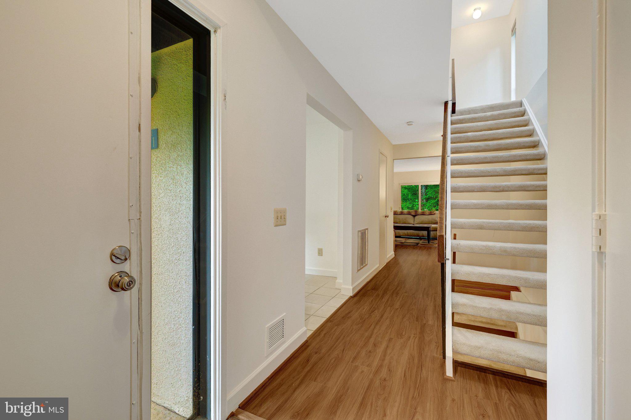 RESTON - Residential