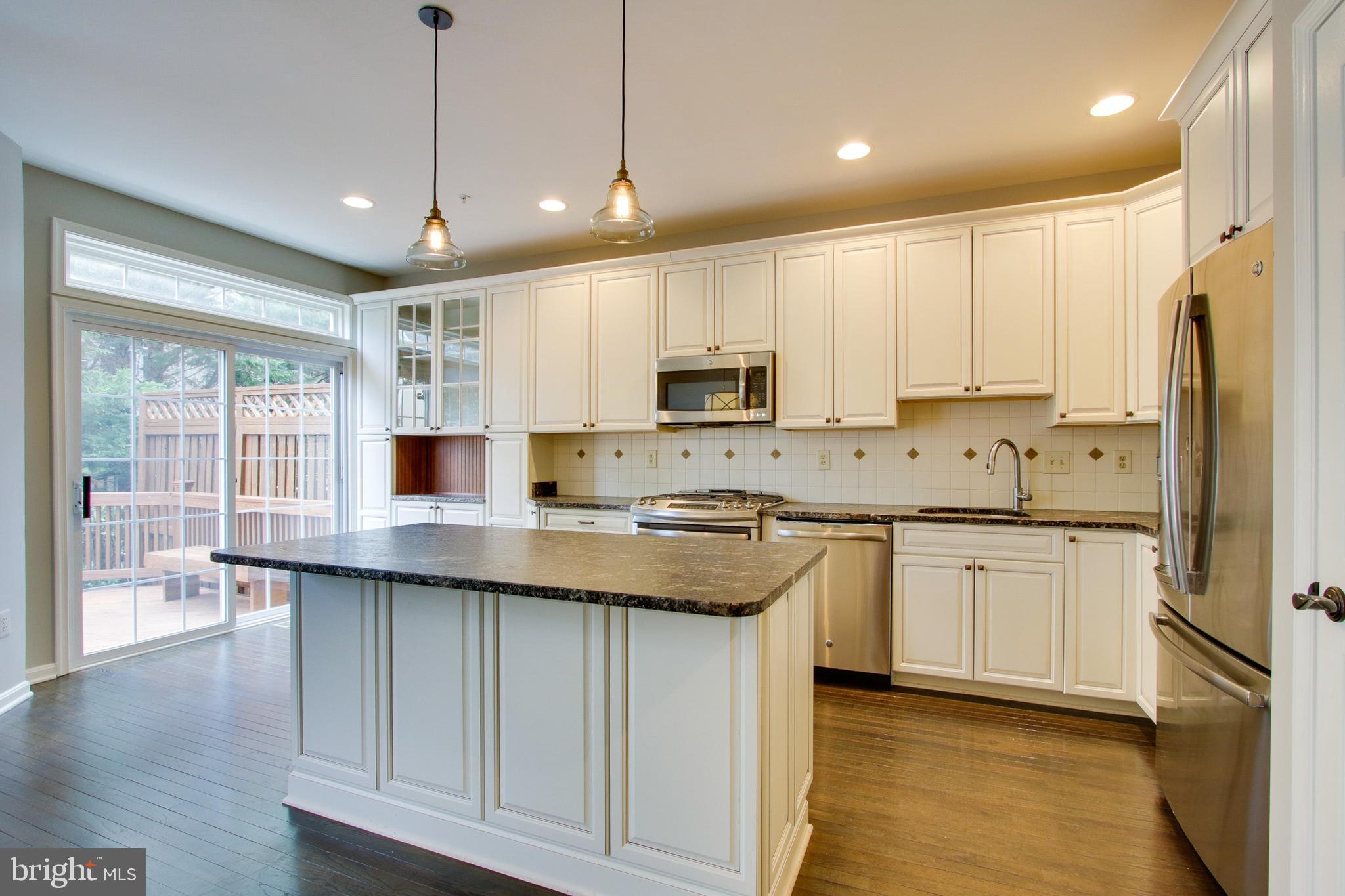 GREY ROCK VILLAS - Residential Lease