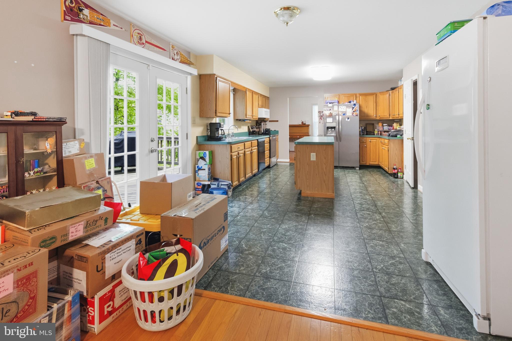 LONG BEACH HEIGHTS - Residential