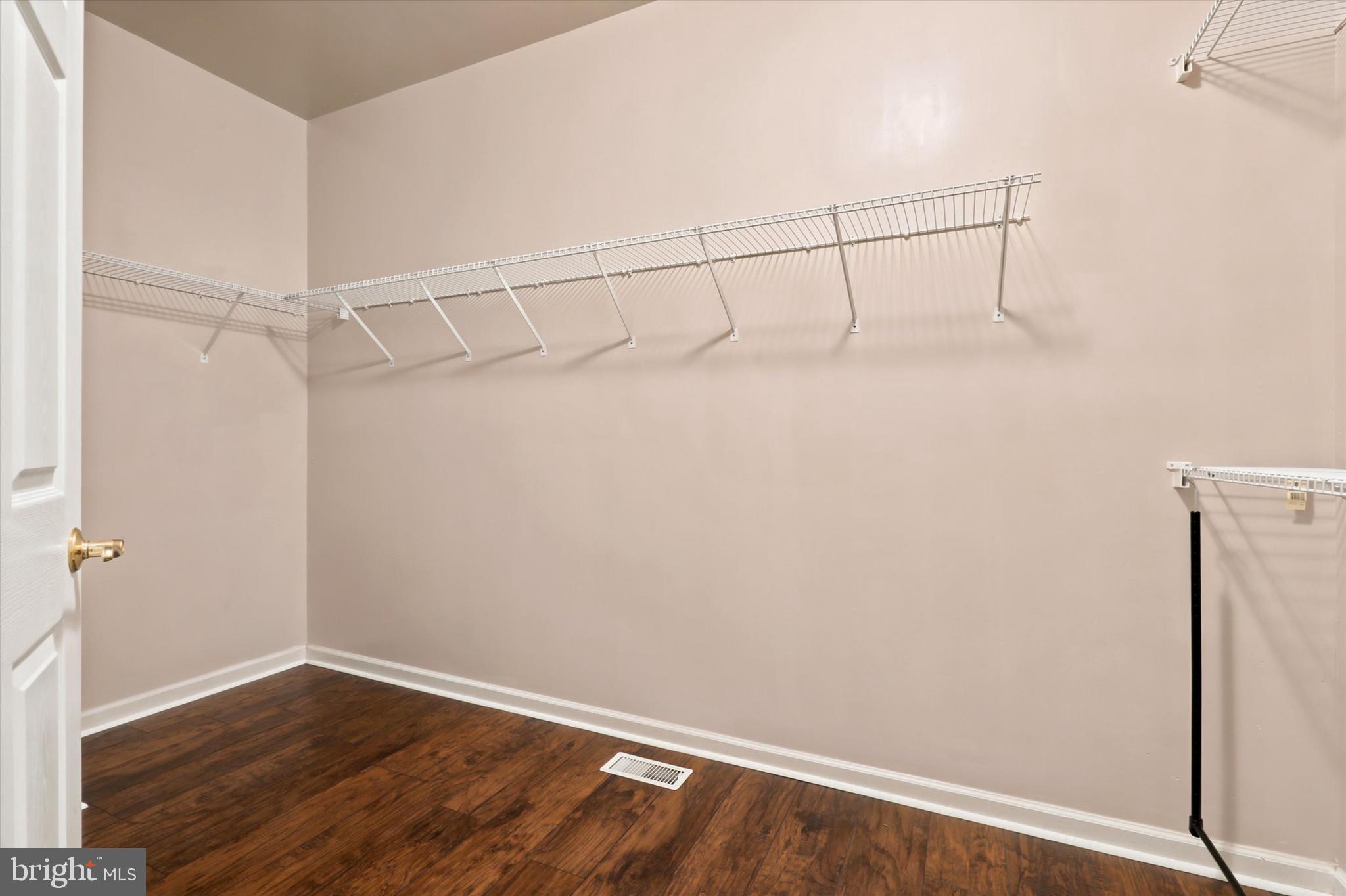 CREEKSIDE AT BLUE BELL - Residential