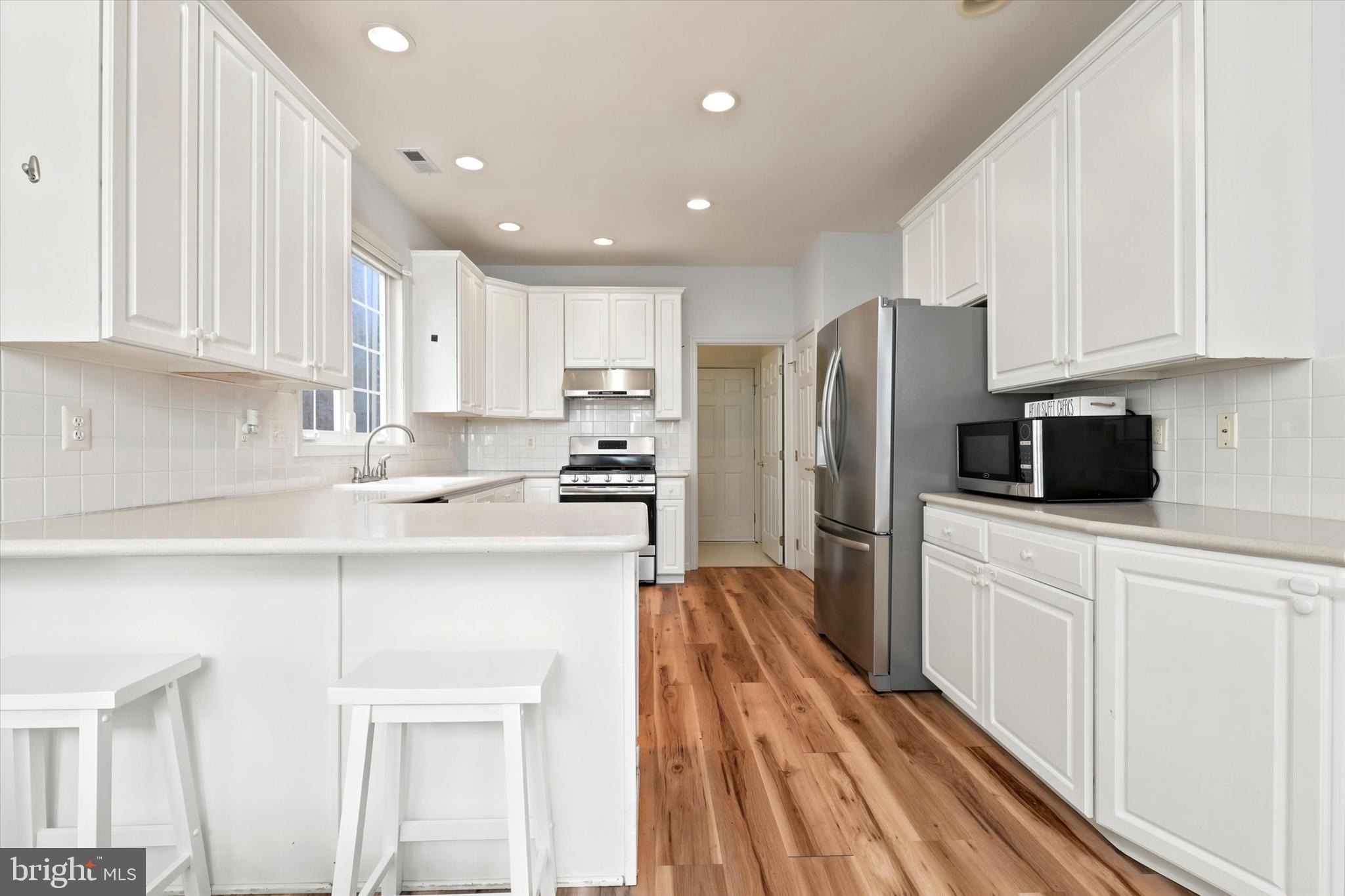 CREEKSIDE AT BLUE BELL - Residential