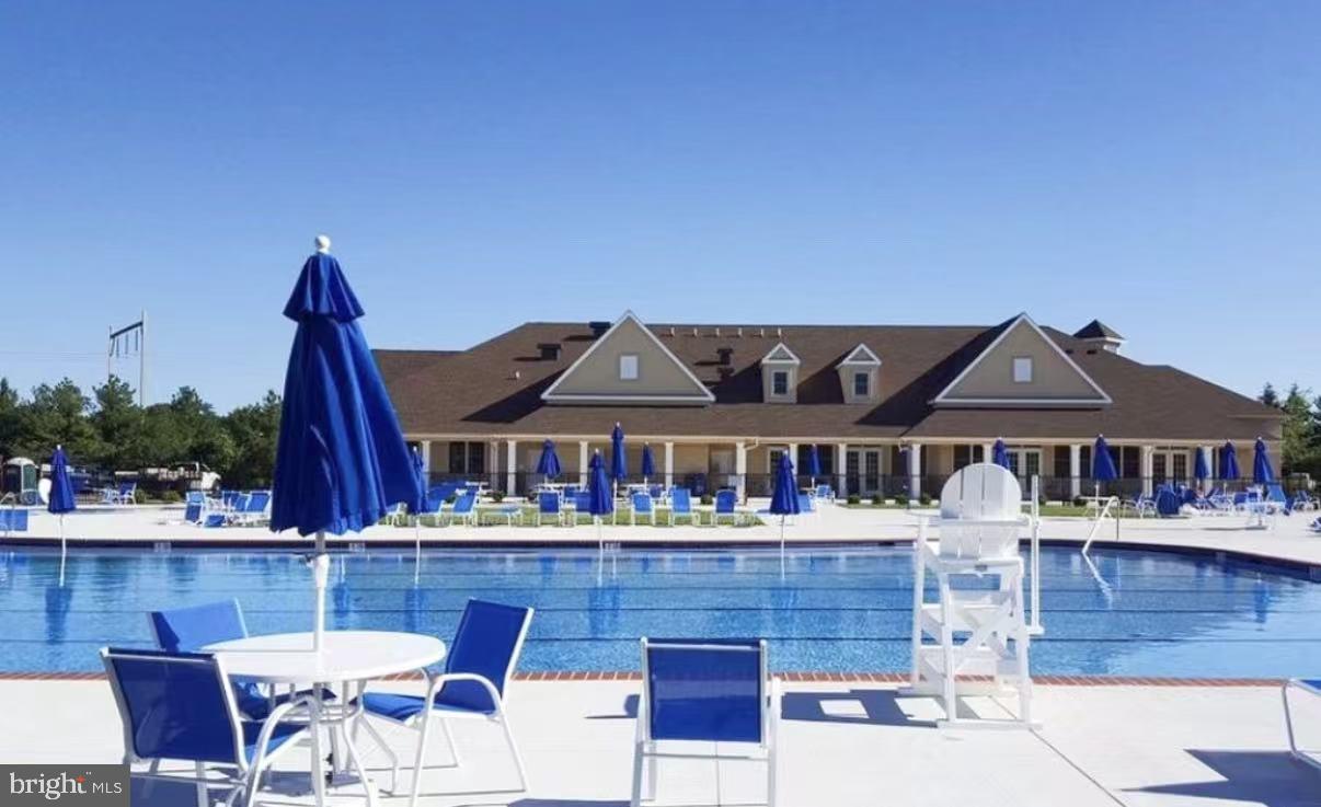 CREEKSIDE AT BLUE BELL - Residential