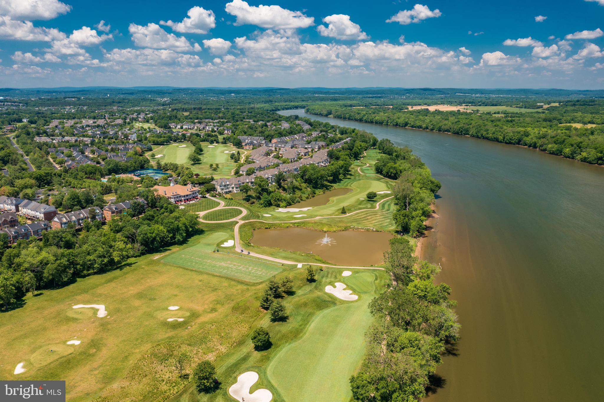RIVER CREEK - Residential