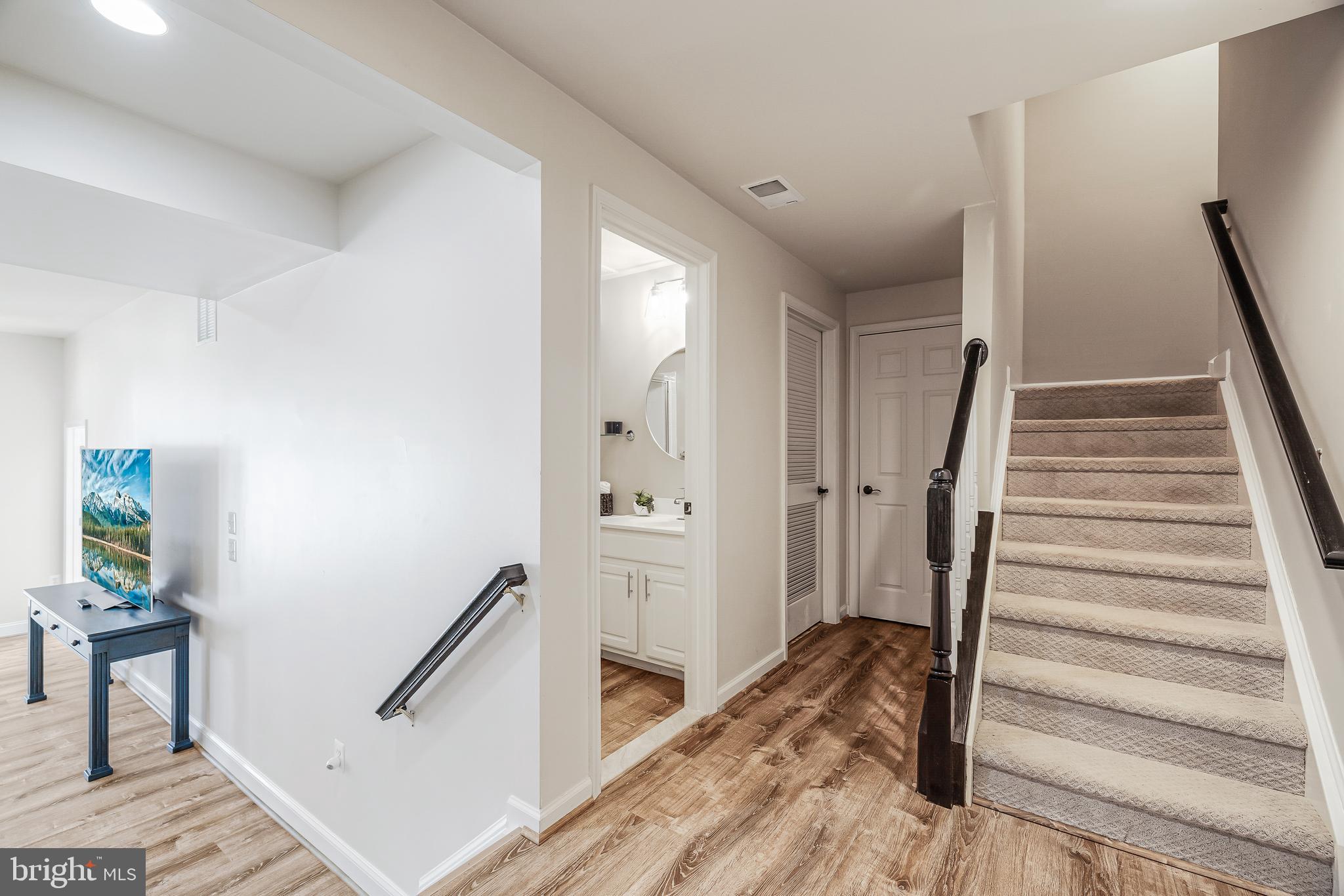 RIVER CREEK - Residential