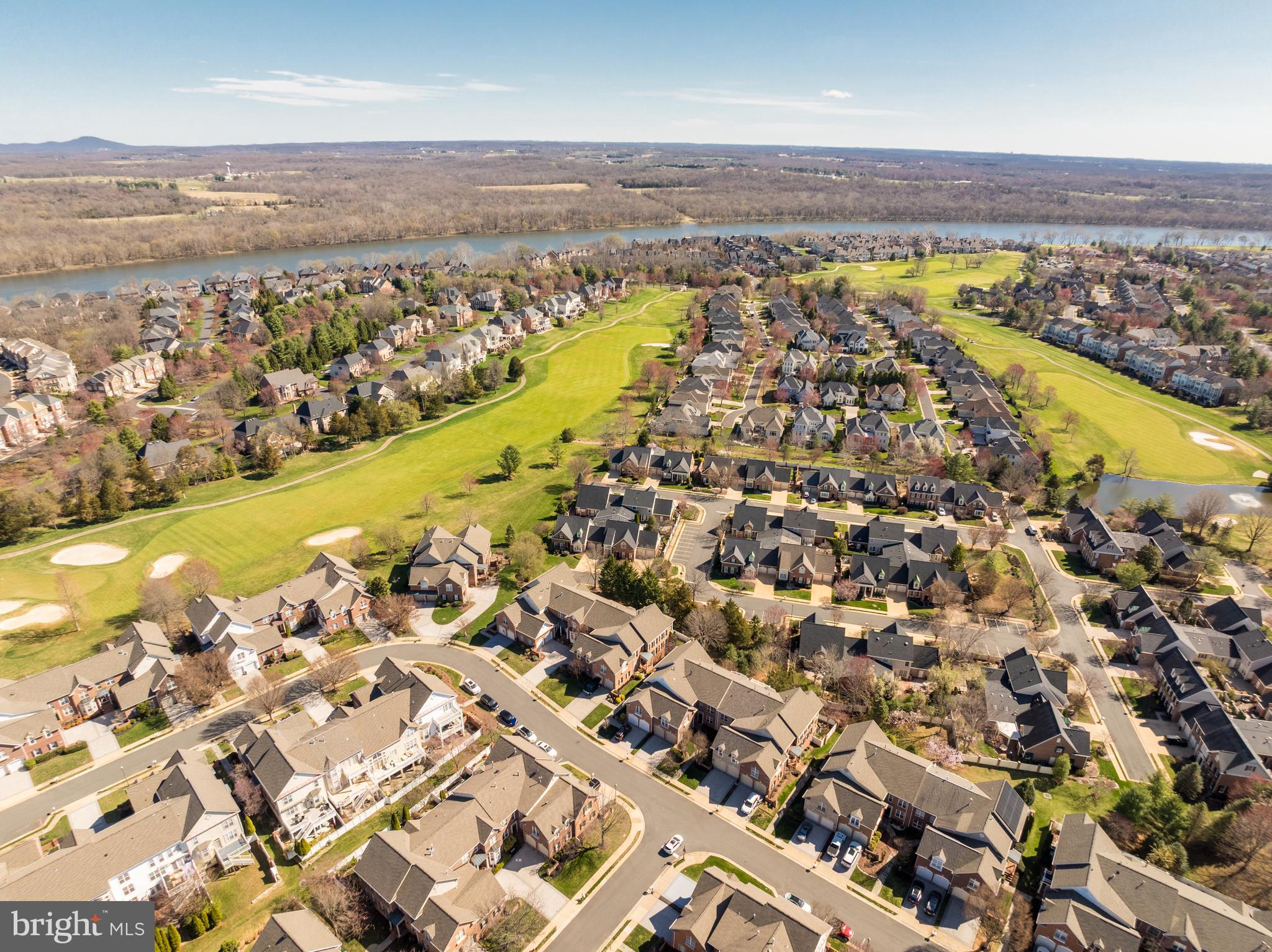 RIVER CREEK - Residential