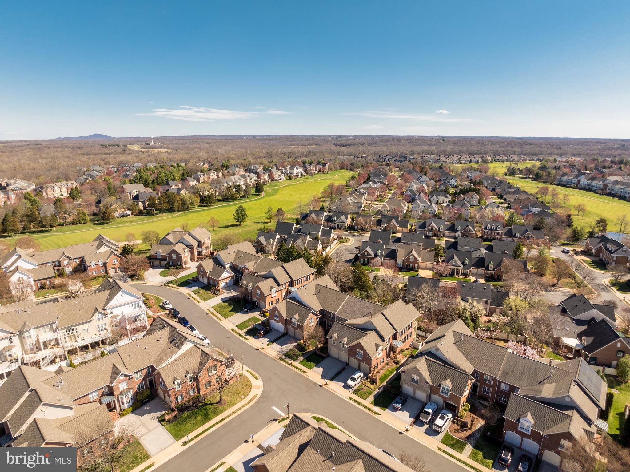RIVER CREEK - Residential