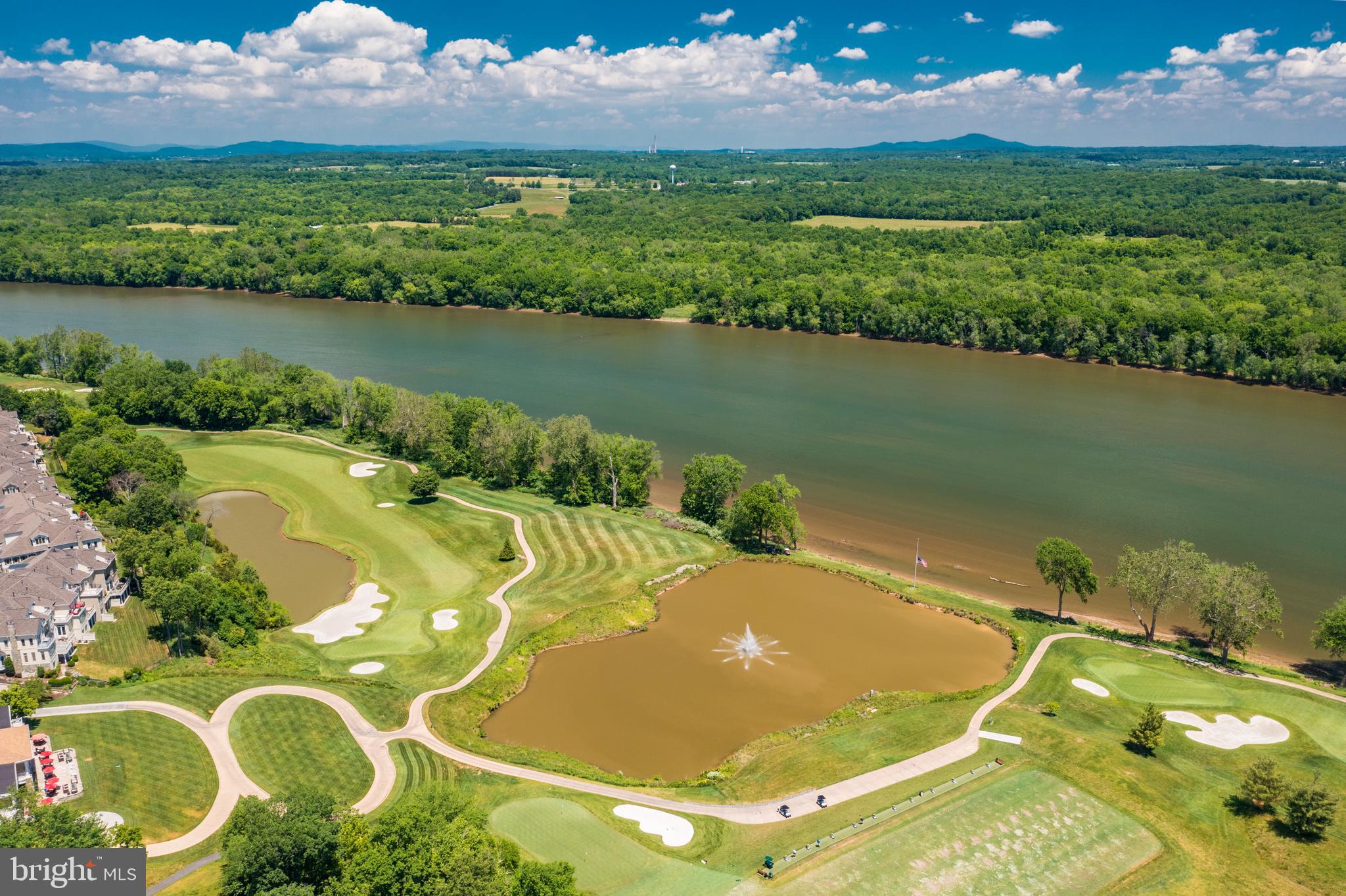 RIVER CREEK - Residential