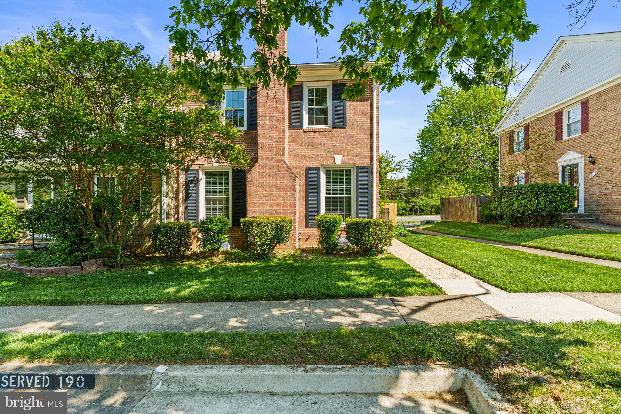 LEEWOOD - Residential