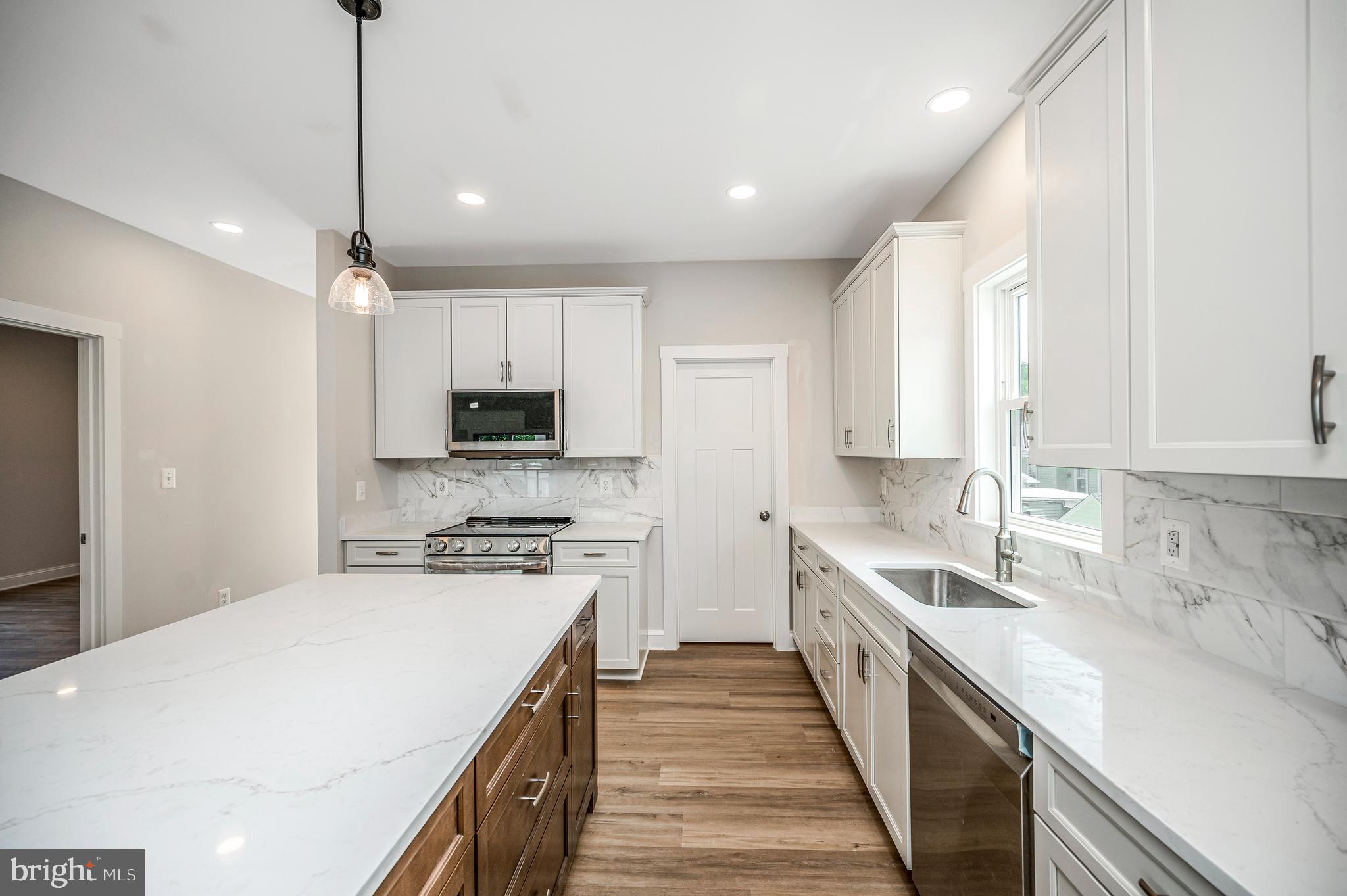 FAIRVIEW  BEACH - Residential