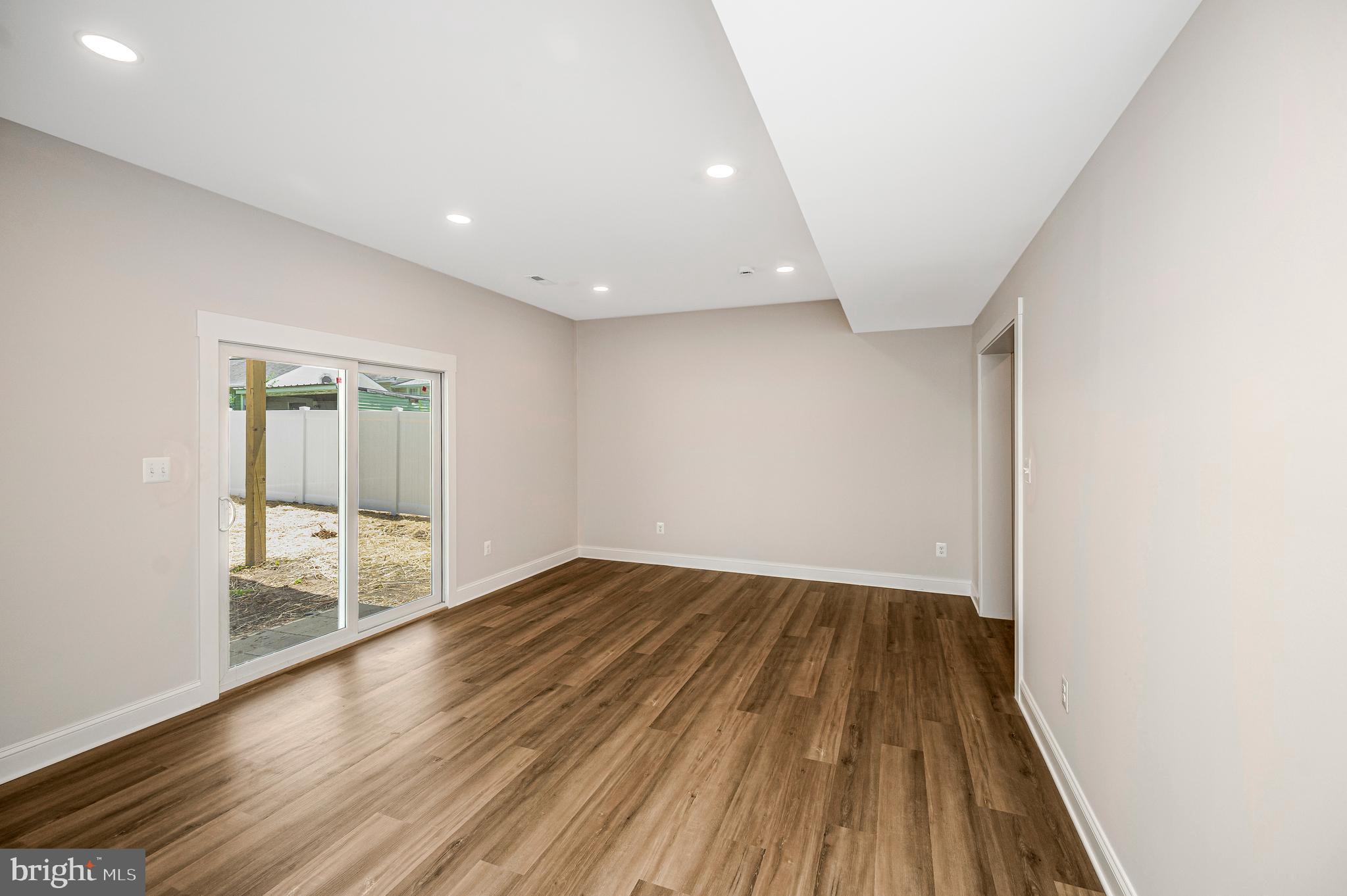 FAIRVIEW  BEACH - Residential