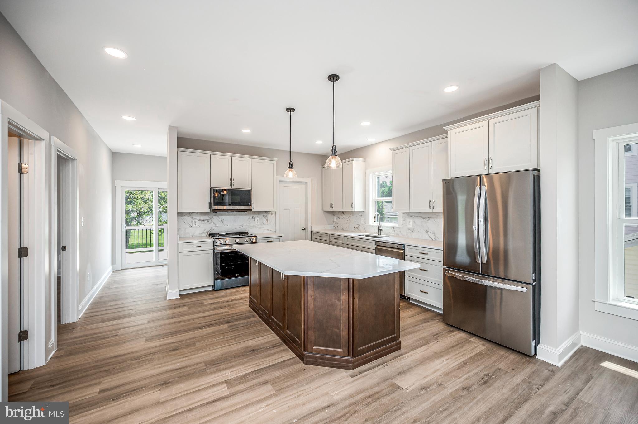 FAIRVIEW  BEACH - Residential