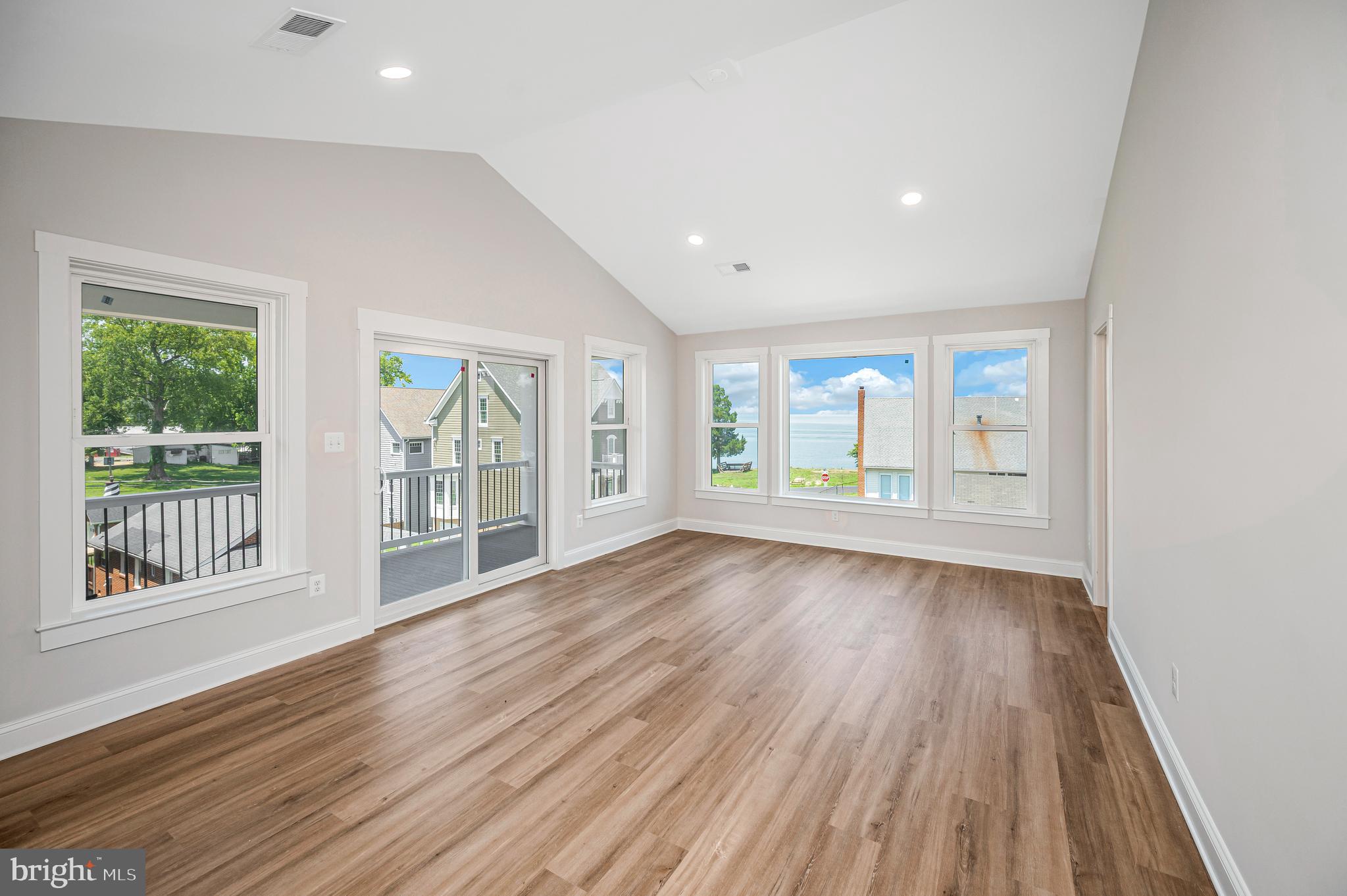 FAIRVIEW  BEACH - Residential