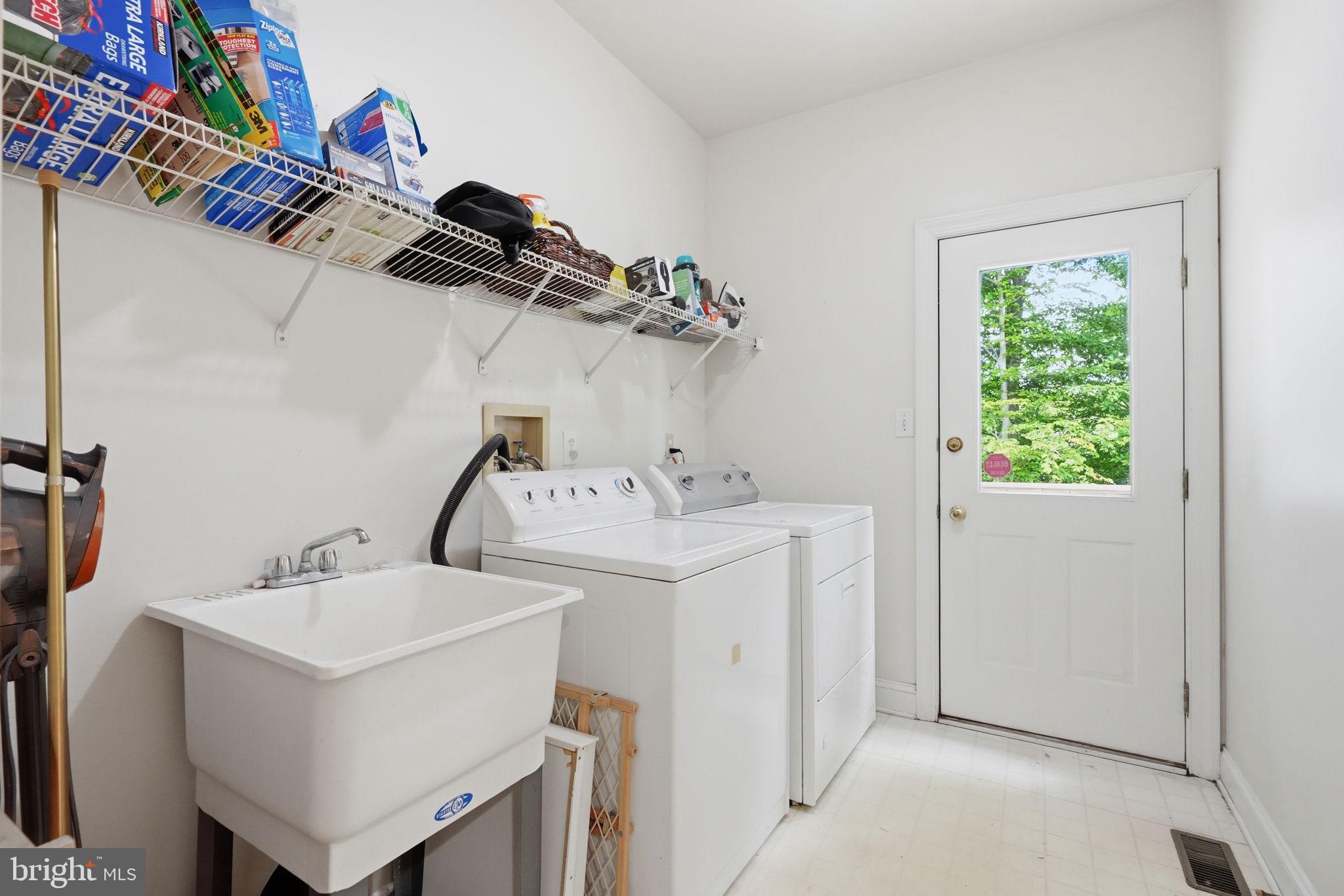 ROSE TREE ESTS - Residential