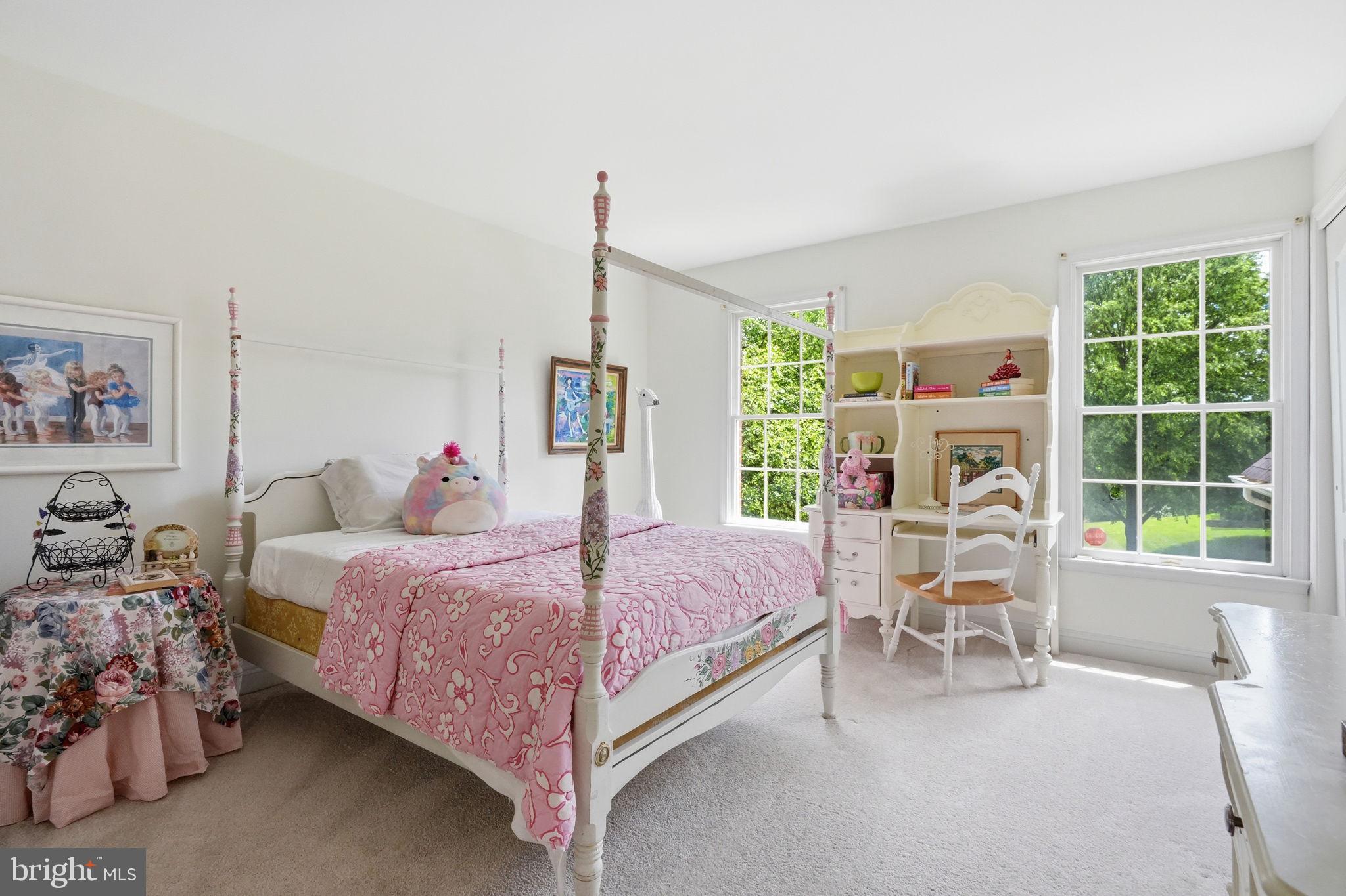 ROSE TREE ESTS - Residential