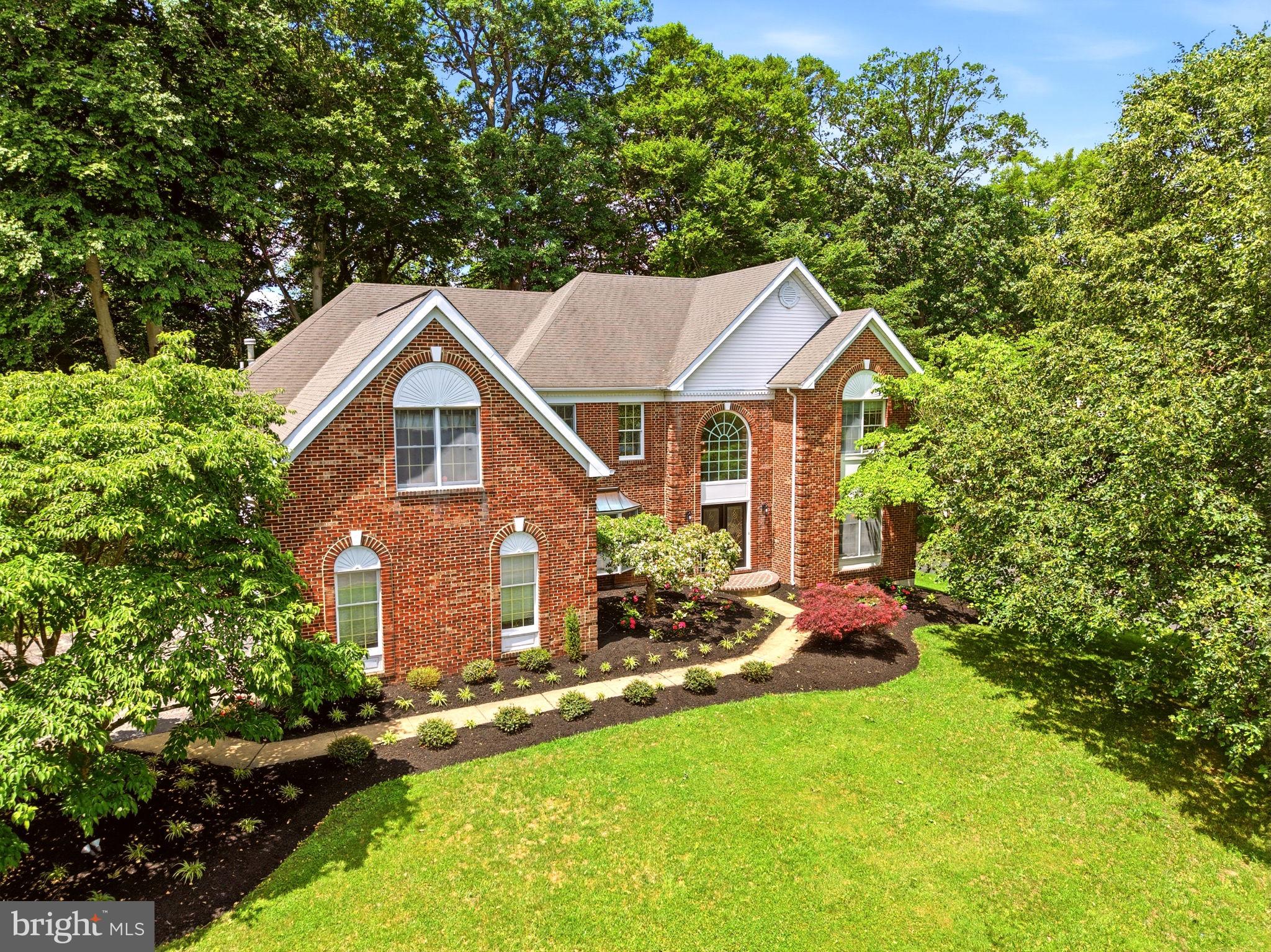 ROSE TREE ESTS - Residential