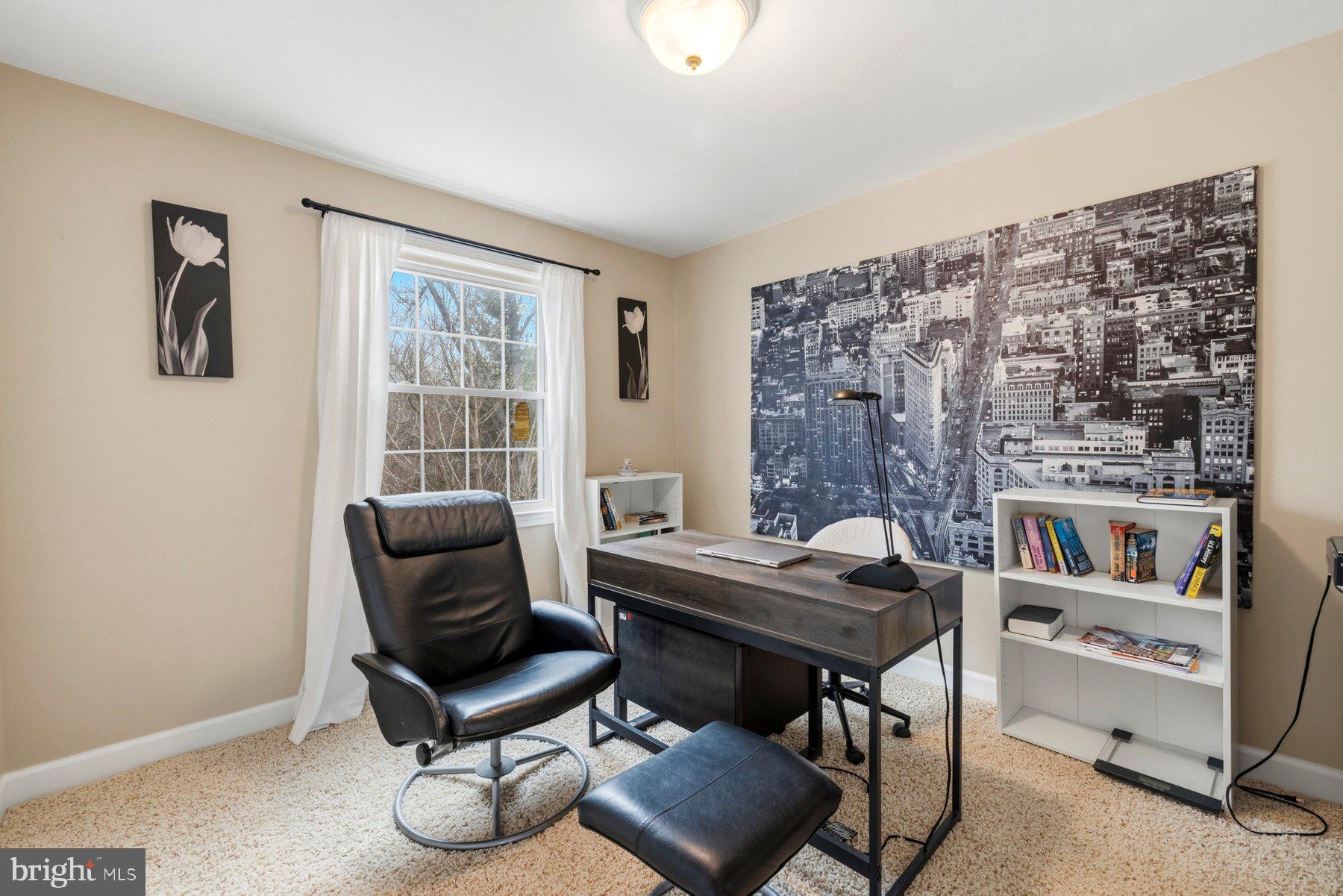 PINEWOOD HILL - Residential