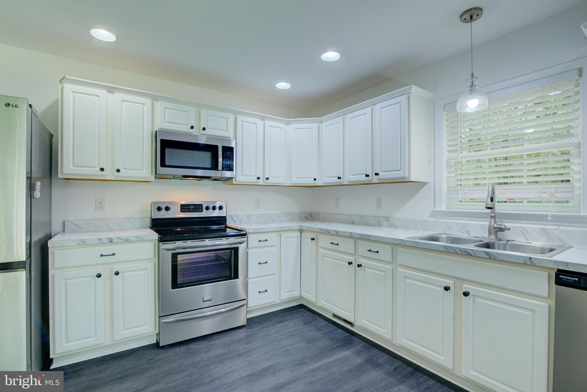 PLACID BAY ESTATES - Residential