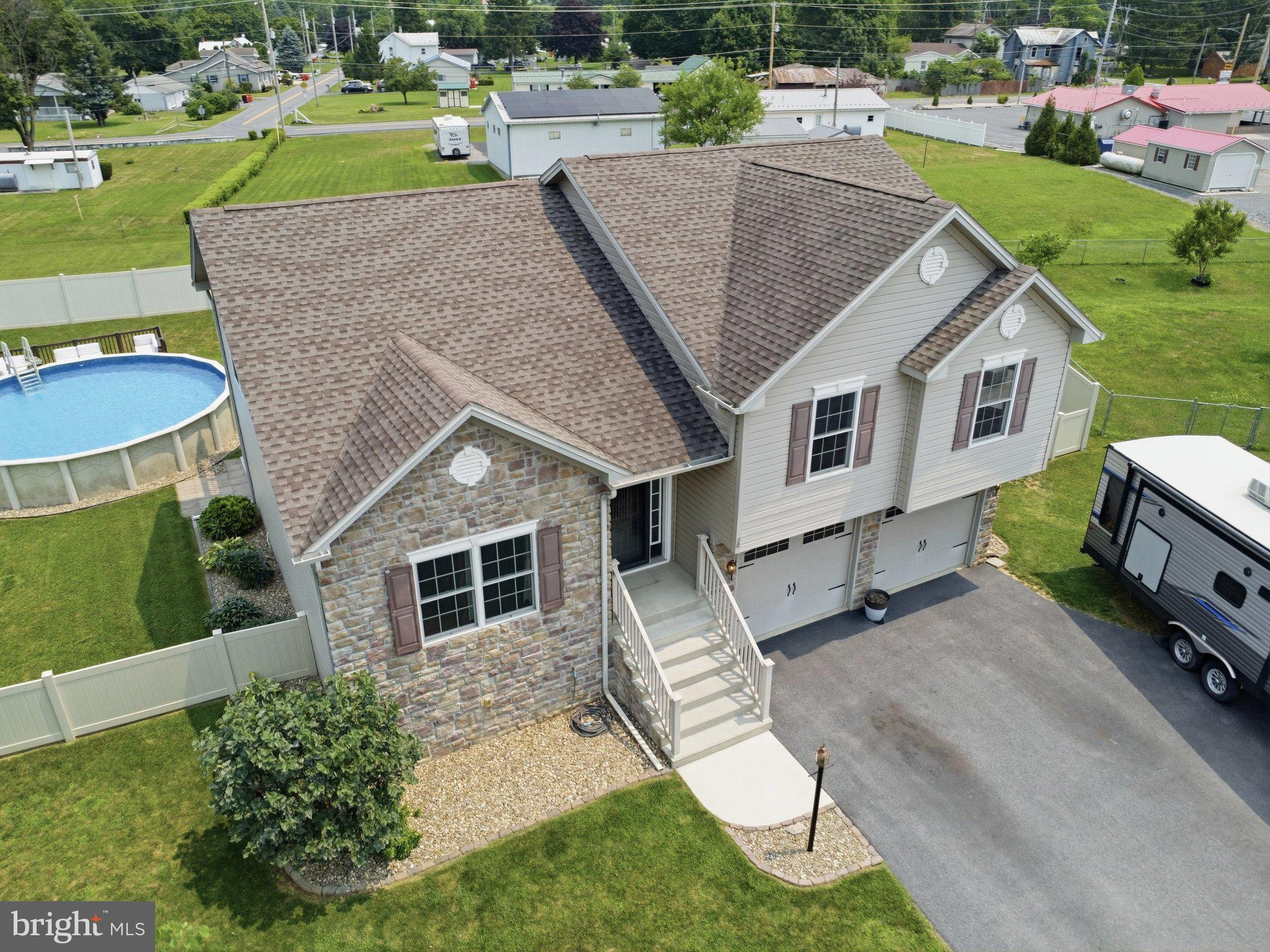 RINE ESTATES - Residential