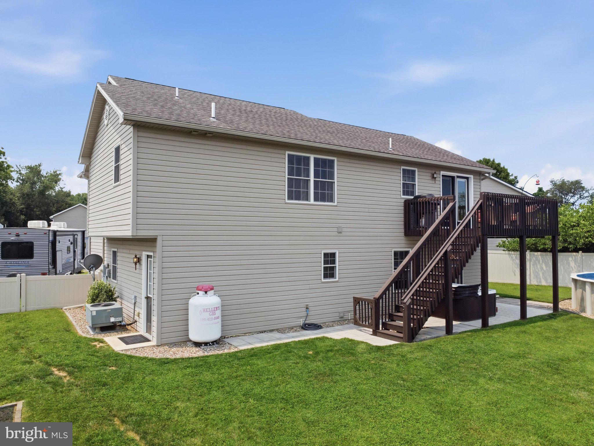 RINE ESTATES - Residential
