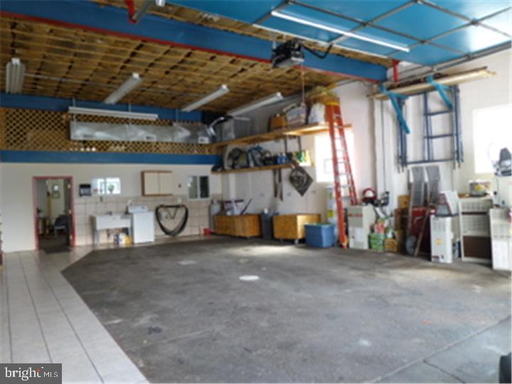 ANDALUSIA - Commercial Sale