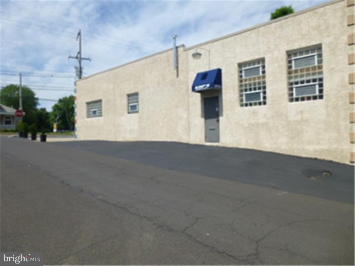 ANDALUSIA - Commercial Sale