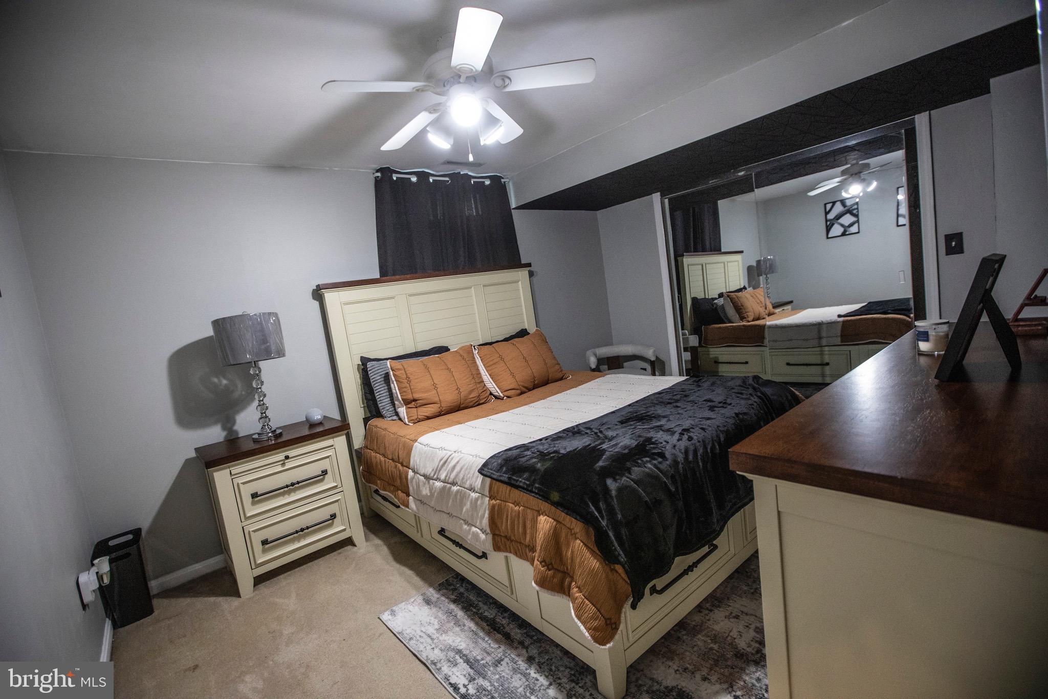 SEVEN OAKS - Residential