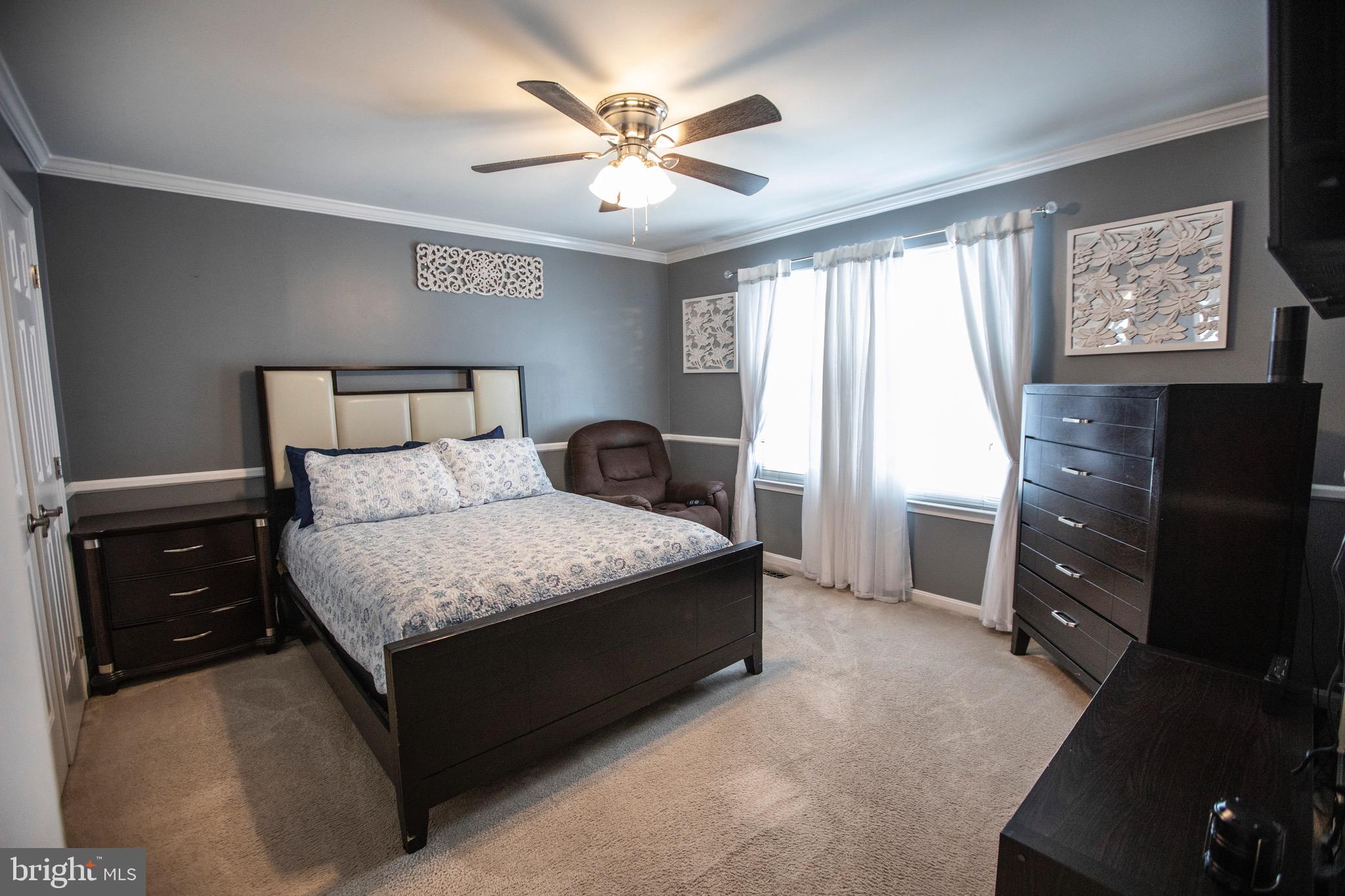 SEVEN OAKS - Residential