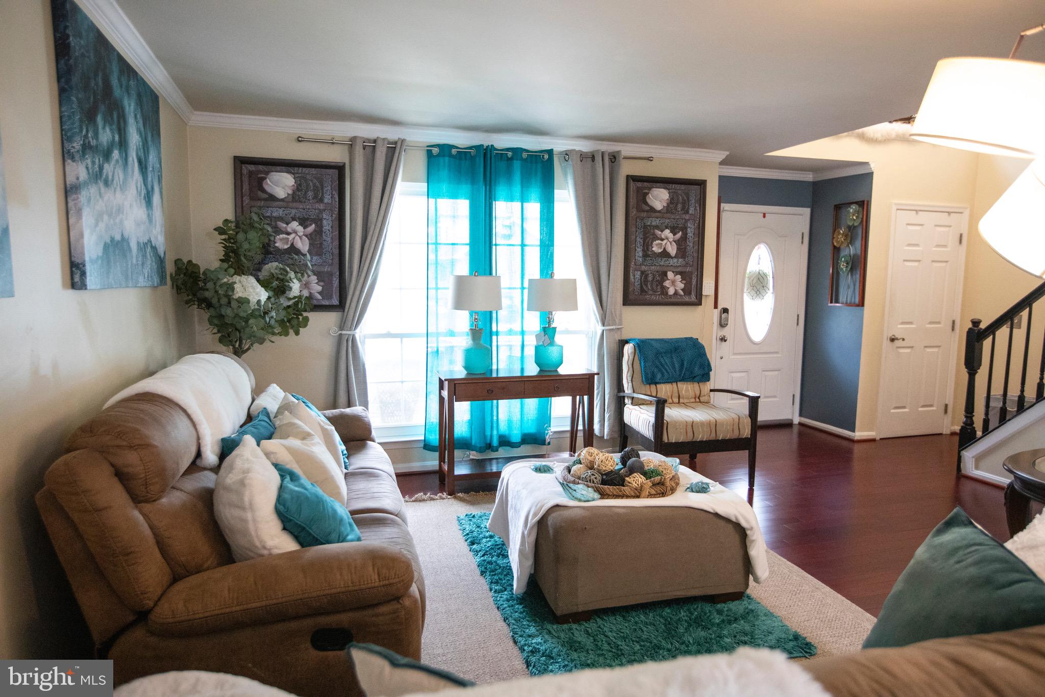 SEVEN OAKS - Residential