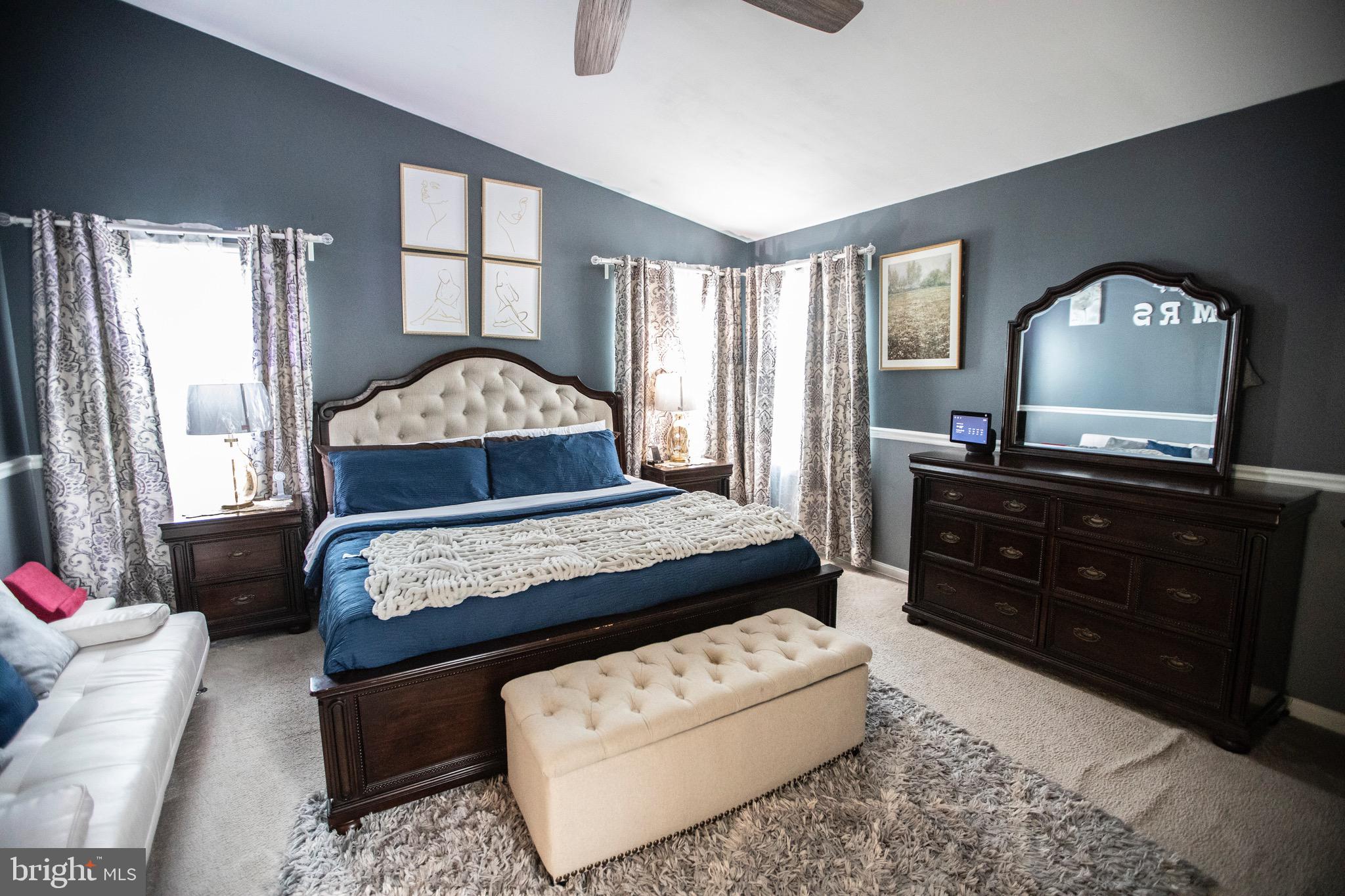 SEVEN OAKS - Residential
