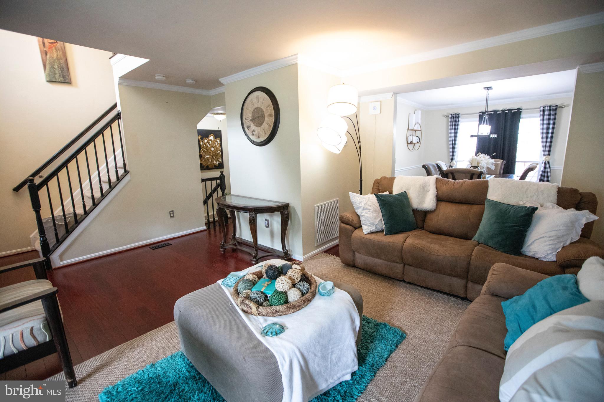 SEVEN OAKS - Residential