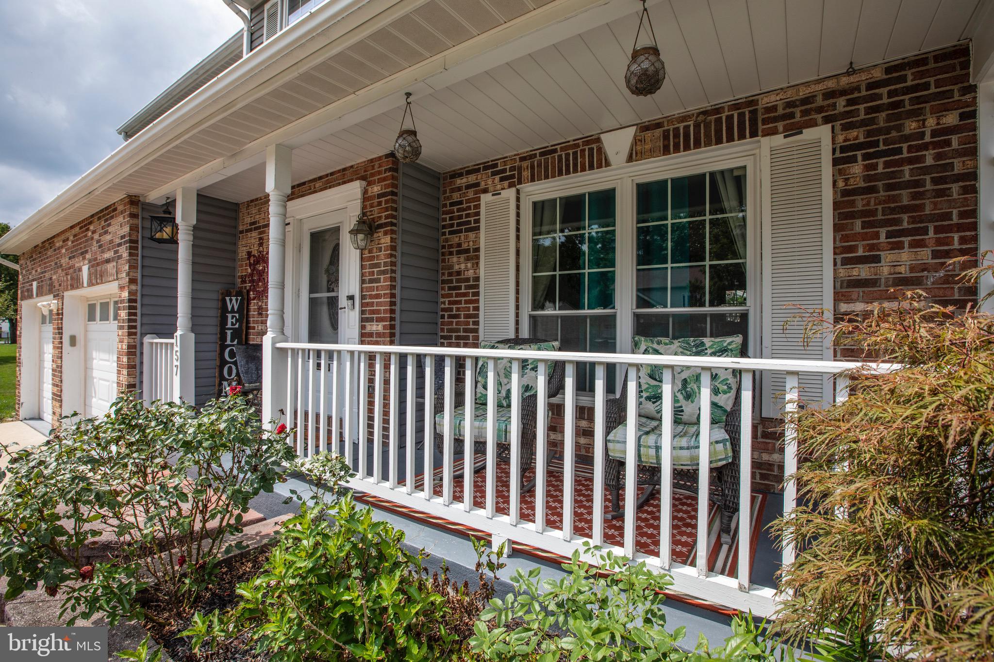 SEVEN OAKS - Residential