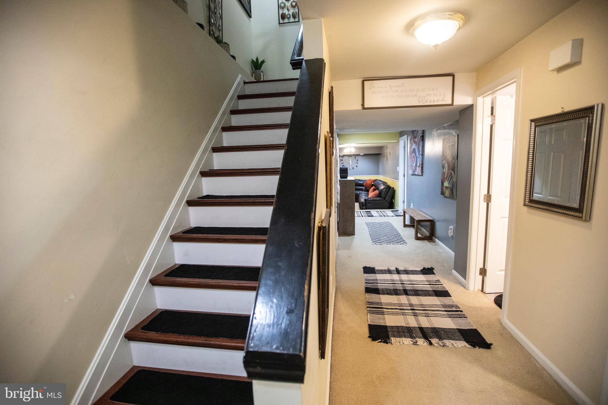 SEVEN OAKS - Residential