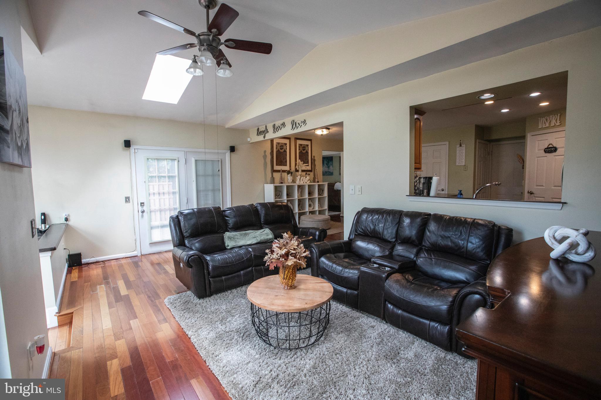 SEVEN OAKS - Residential