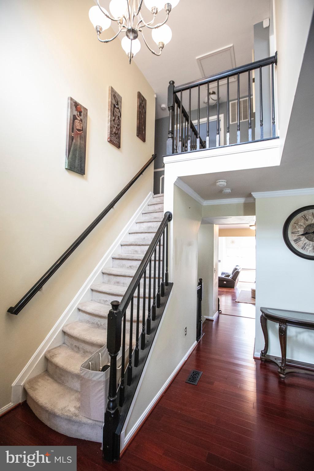 SEVEN OAKS - Residential