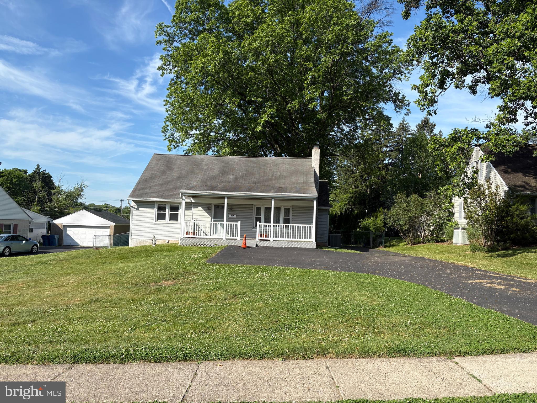 LANSDALE - Residential