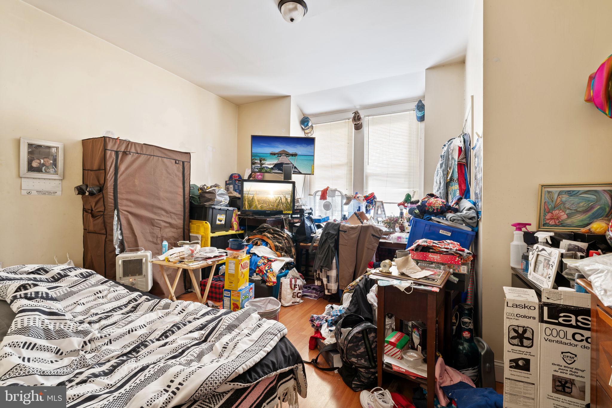 SPRUCE HILL - Residential Income