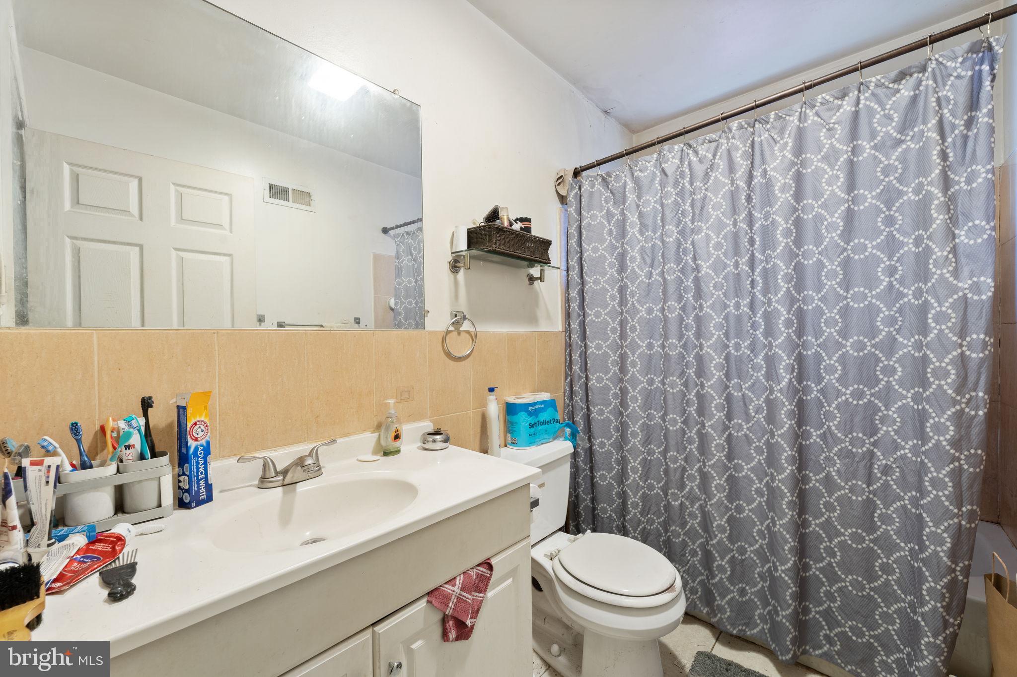 SPRUCE HILL - Residential Income