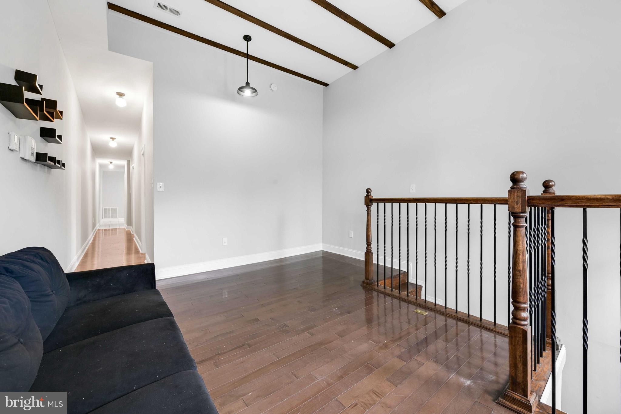 CHARLES VILLAGE - Residential
